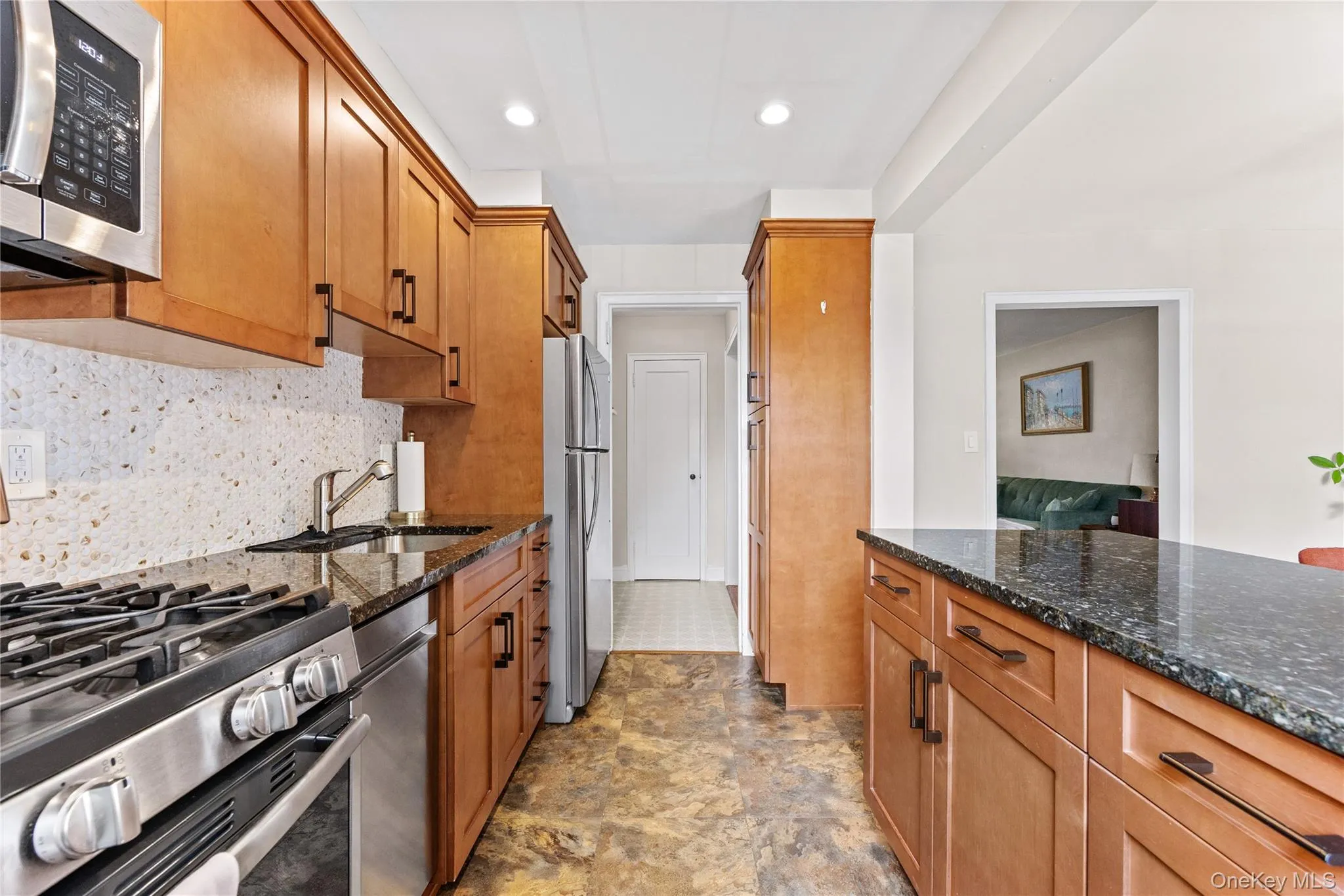 20 Manchester Road, Eastchester, NY, 2 Bedrooms Bedrooms, 4 Rooms Rooms,1 BathroomBathrooms,Residential,For Rent,Manchester,0,1031288 20 Manchester Road, Eastchester, NY, 2 Bedrooms Bedrooms, 4 Rooms Rooms,1 BathroomBathrooms,Residential,For Rent,Manchester,0,1031288