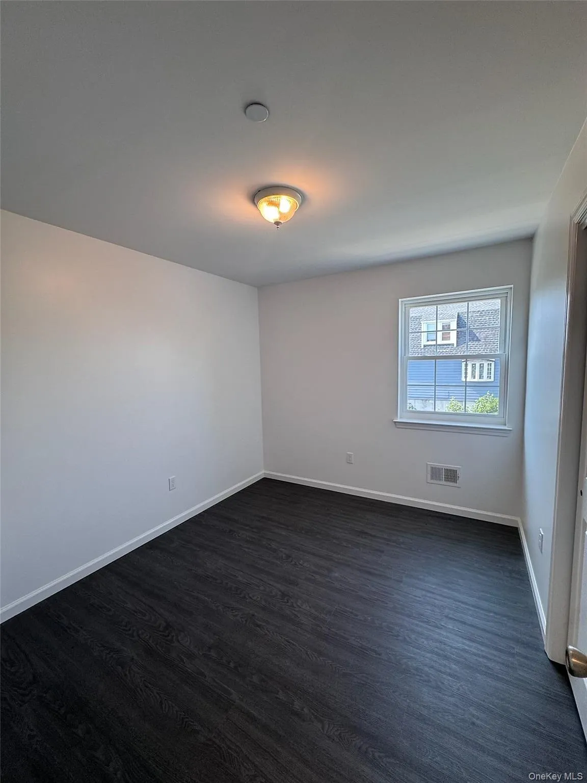 342 Beach 46th Street, New York, NY, 3 Bedrooms Bedrooms, 5 Rooms Rooms,2 BathroomsBathrooms,Residential Lease,For Rent,Beach 46th Street,0,1031289 342 Beach 46th Street, New York, NY, 3 Bedrooms Bedrooms, 5 Rooms Rooms,2 BathroomsBathrooms,Residential Lease,For Rent,Beach 46th Street,0,1031289