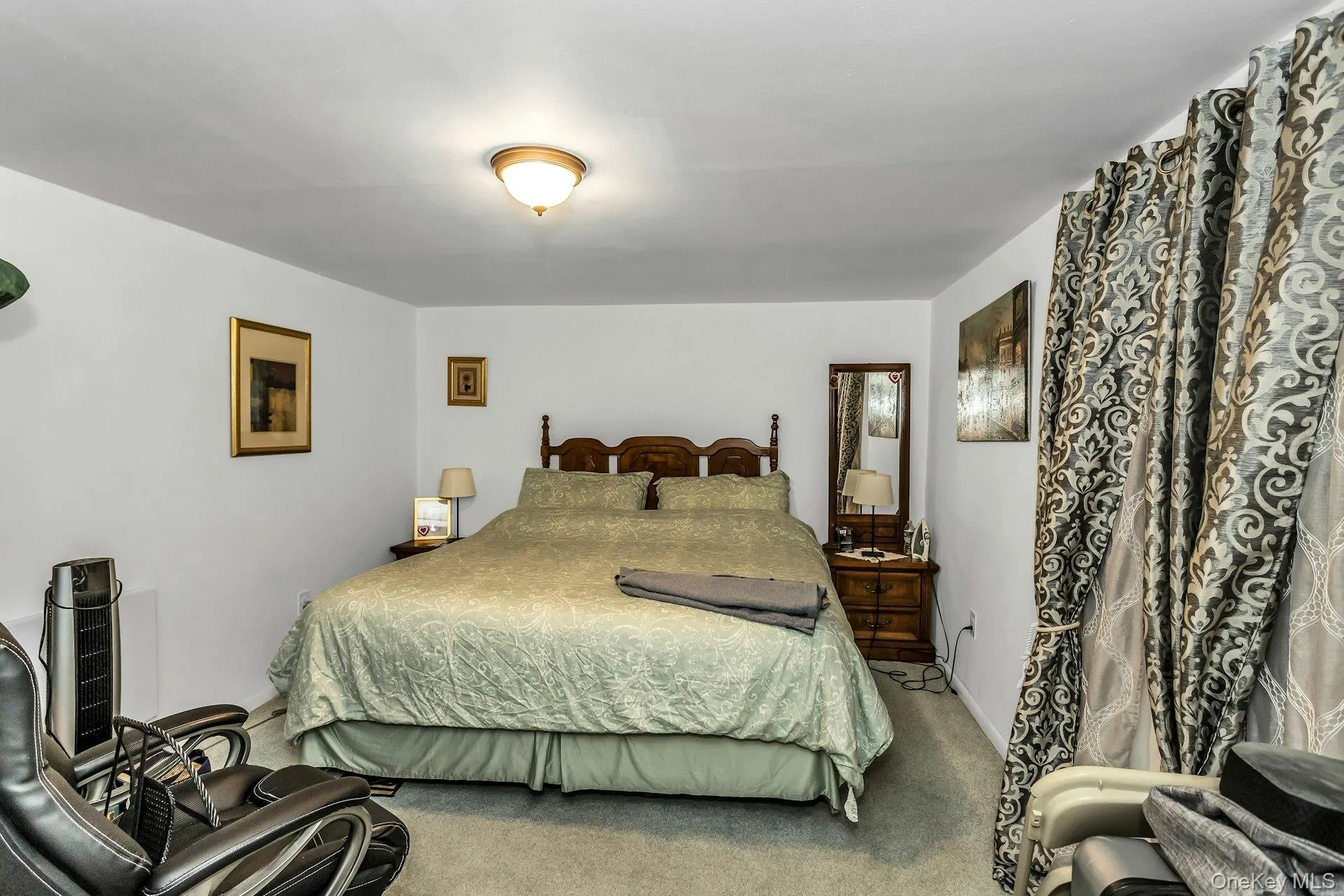 53 Carnation Avenue, Hempstead, NY, 2 Bedrooms Bedrooms, 7 Rooms Rooms,1 BathroomBathrooms,Residential Lease,For Rent,Carnation,0,1031296 53 Carnation Avenue, Hempstead, NY, 2 Bedrooms Bedrooms, 7 Rooms Rooms,1 BathroomBathrooms,Residential Lease,For Rent,Carnation,0,1031296