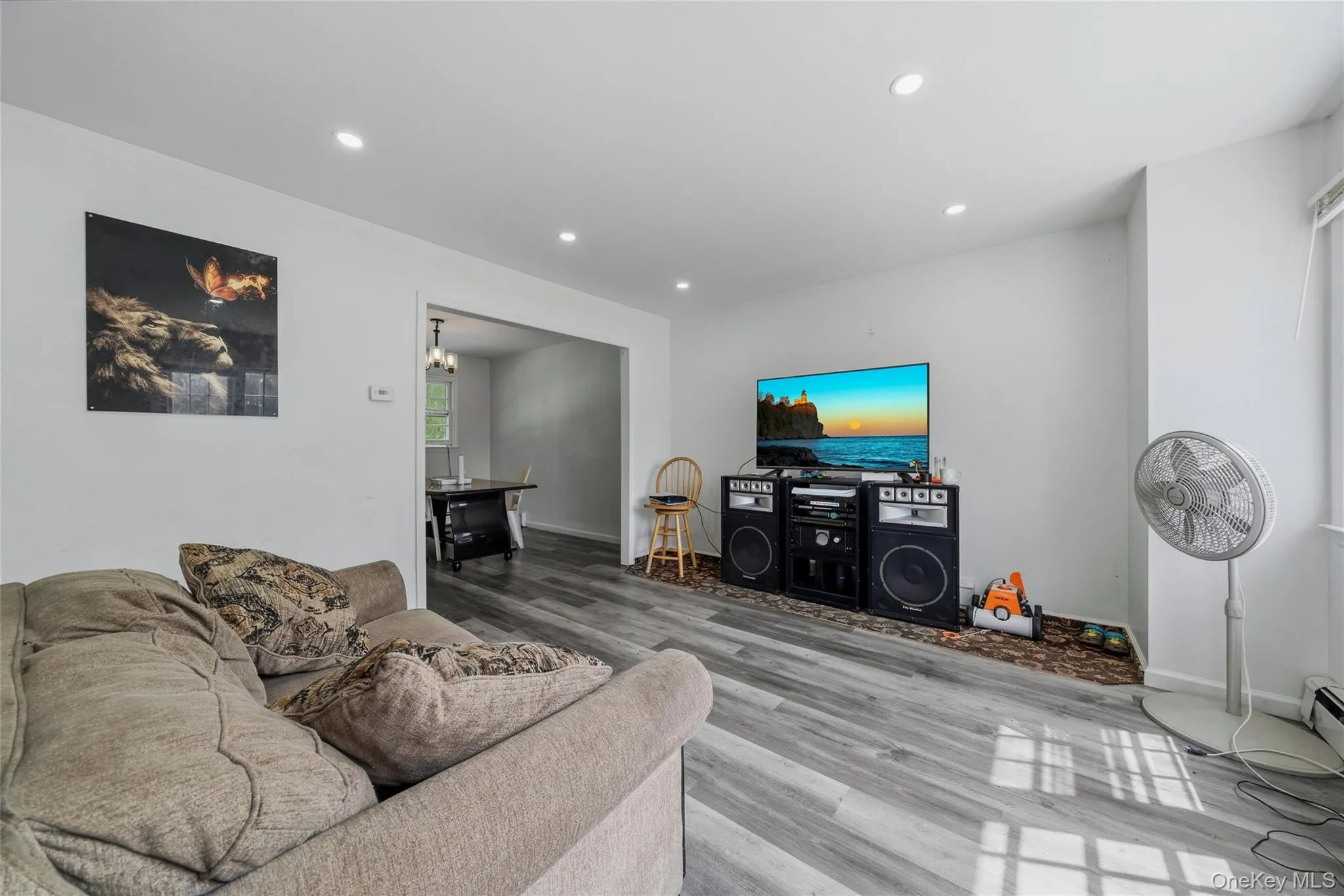 102 Capital Drive, Blooming Grove, NY, 4 Bedrooms Bedrooms, 8 Rooms Rooms,1 BathroomBathrooms,Residential,For Rent,Capital,0,1031298 102 Capital Drive, Blooming Grove, NY, 4 Bedrooms Bedrooms, 8 Rooms Rooms,1 BathroomBathrooms,Residential,For Rent,Capital,0,1031298
