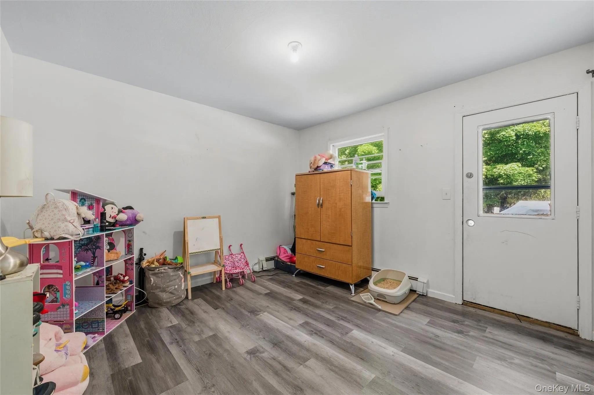 102 Capital Drive, Blooming Grove, NY, 4 Bedrooms Bedrooms, 8 Rooms Rooms,1 BathroomBathrooms,Residential,For Rent,Capital,0,1031298 102 Capital Drive, Blooming Grove, NY, 4 Bedrooms Bedrooms, 8 Rooms Rooms,1 BathroomBathrooms,Residential,For Rent,Capital,0,1031298