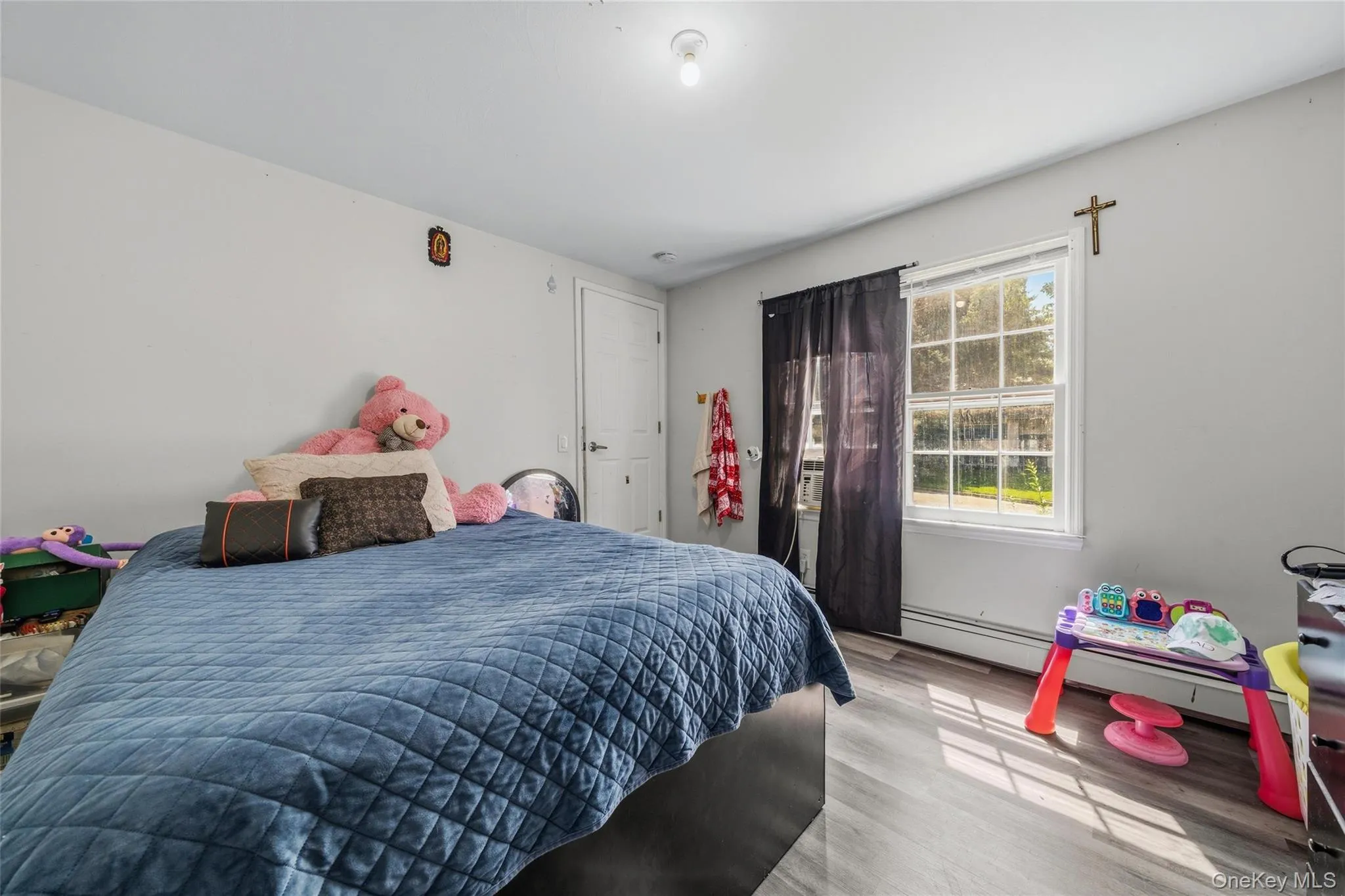 102 Capital Drive, Blooming Grove, NY, 4 Bedrooms Bedrooms, 8 Rooms Rooms,1 BathroomBathrooms,Residential,For Rent,Capital,0,1031298 102 Capital Drive, Blooming Grove, NY, 4 Bedrooms Bedrooms, 8 Rooms Rooms,1 BathroomBathrooms,Residential,For Rent,Capital,0,1031298