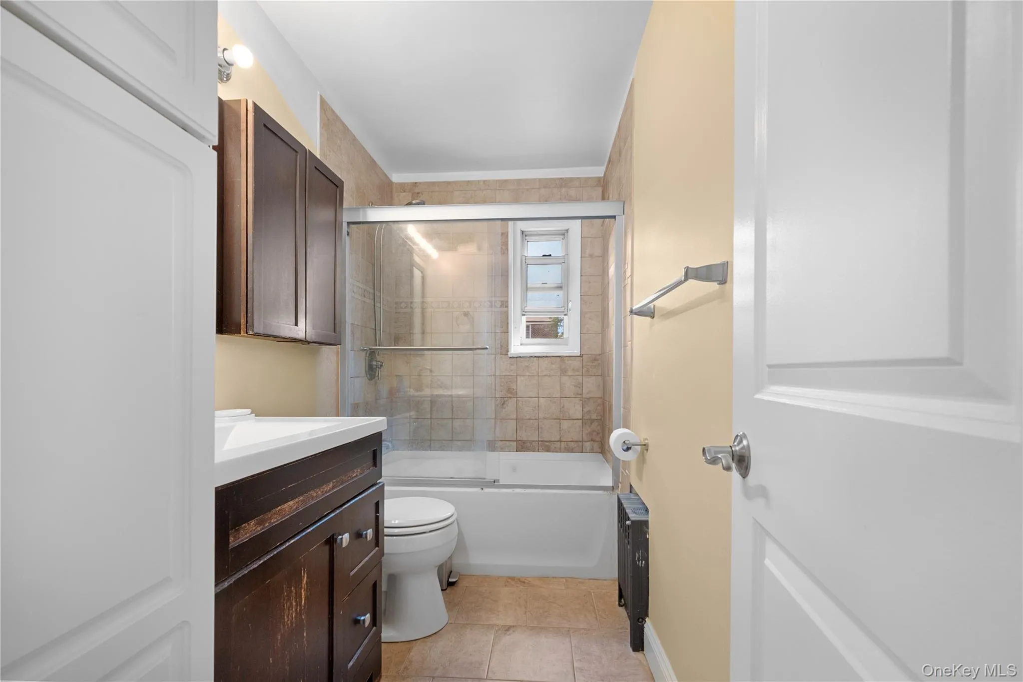 249-33 64th Avenue, New York, NY, 2 Bedrooms Bedrooms, 5 Rooms Rooms,1 BathroomBathrooms,Residential,For Rent,64th,0,1031302 249-33 64th Avenue, New York, NY, 2 Bedrooms Bedrooms, 5 Rooms Rooms,1 BathroomBathrooms,Residential,For Rent,64th,0,1031302