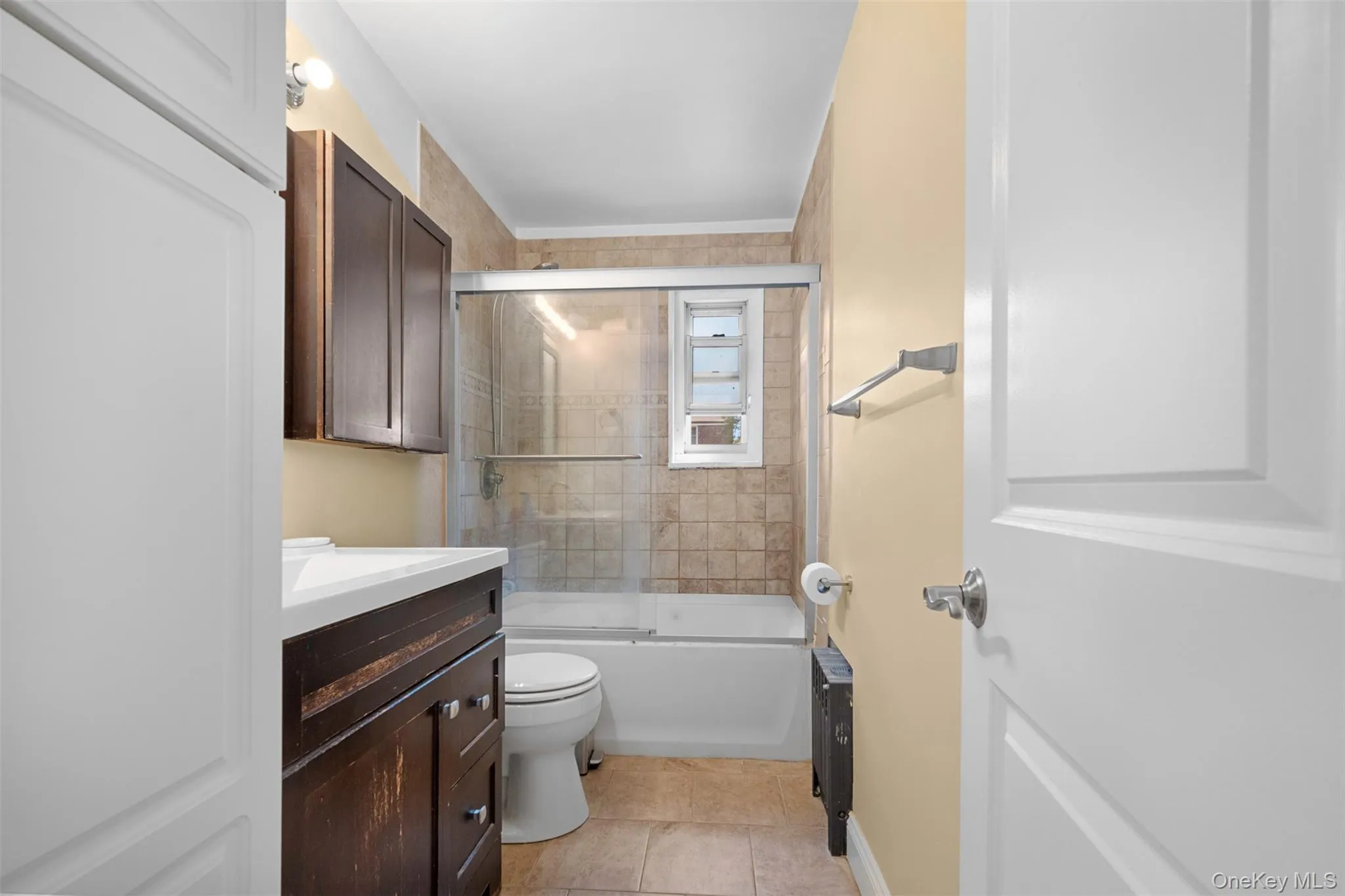 249-33 64th Avenue, New York, NY, 2 Bedrooms Bedrooms, 5 Rooms Rooms,1 BathroomBathrooms,Residential,For Rent,64th,0,1031302 249-33 64th Avenue, New York, NY, 2 Bedrooms Bedrooms, 5 Rooms Rooms,1 BathroomBathrooms,Residential,For Rent,64th,0,1031302