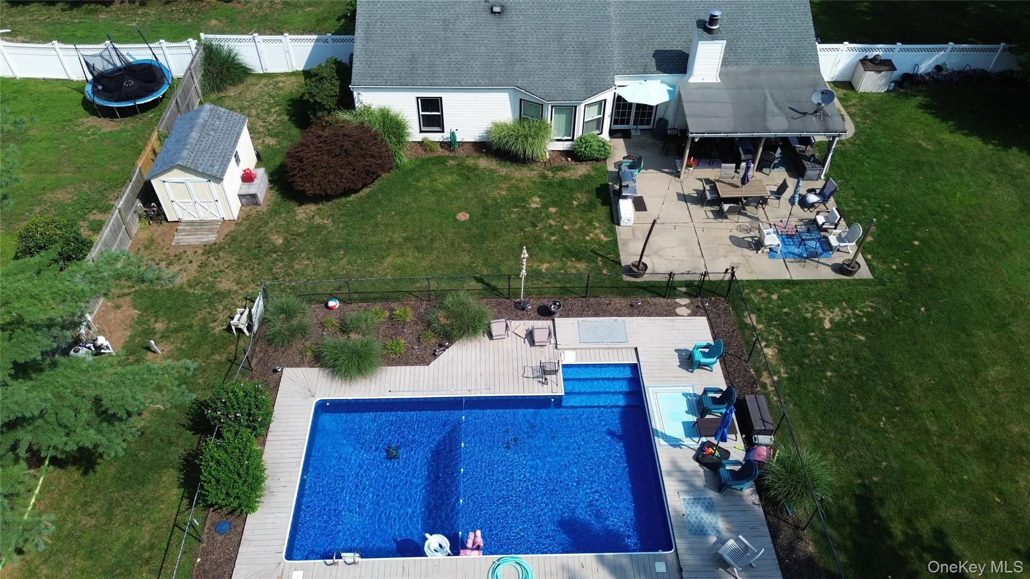 9 Singingwood Drive, Brookhaven, NY, 3 Bedrooms Bedrooms, 6 Rooms Rooms,2 BathroomsBathrooms,Residential,For Rent,Singingwood,0,1031310 9 Singingwood Drive, Brookhaven, NY, 3 Bedrooms Bedrooms, 6 Rooms Rooms,2 BathroomsBathrooms,Residential,For Rent,Singingwood,0,1031310