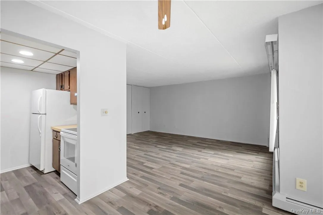 150 Overlook Avenue, Peekskill, NY, 2 Rooms Rooms,1 BathroomBathrooms,Residential Lease,For Rent,Overlook,0,1031311 150 Overlook Avenue, Peekskill, NY, 2 Rooms Rooms,1 BathroomBathrooms,Residential Lease,For Rent,Overlook,0,1031311
