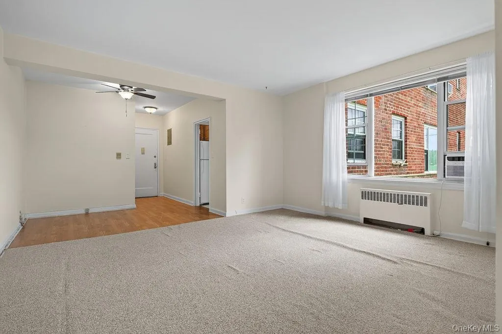 210 Pelham Road, New Rochelle, NY, 1 Bedroom Bedrooms, 4 Rooms Rooms,1 BathroomBathrooms,Residential,For Rent,Pelham,0,1031312 210 Pelham Road, New Rochelle, NY, 1 Bedroom Bedrooms, 4 Rooms Rooms,1 BathroomBathrooms,Residential,For Rent,Pelham,0,1031312