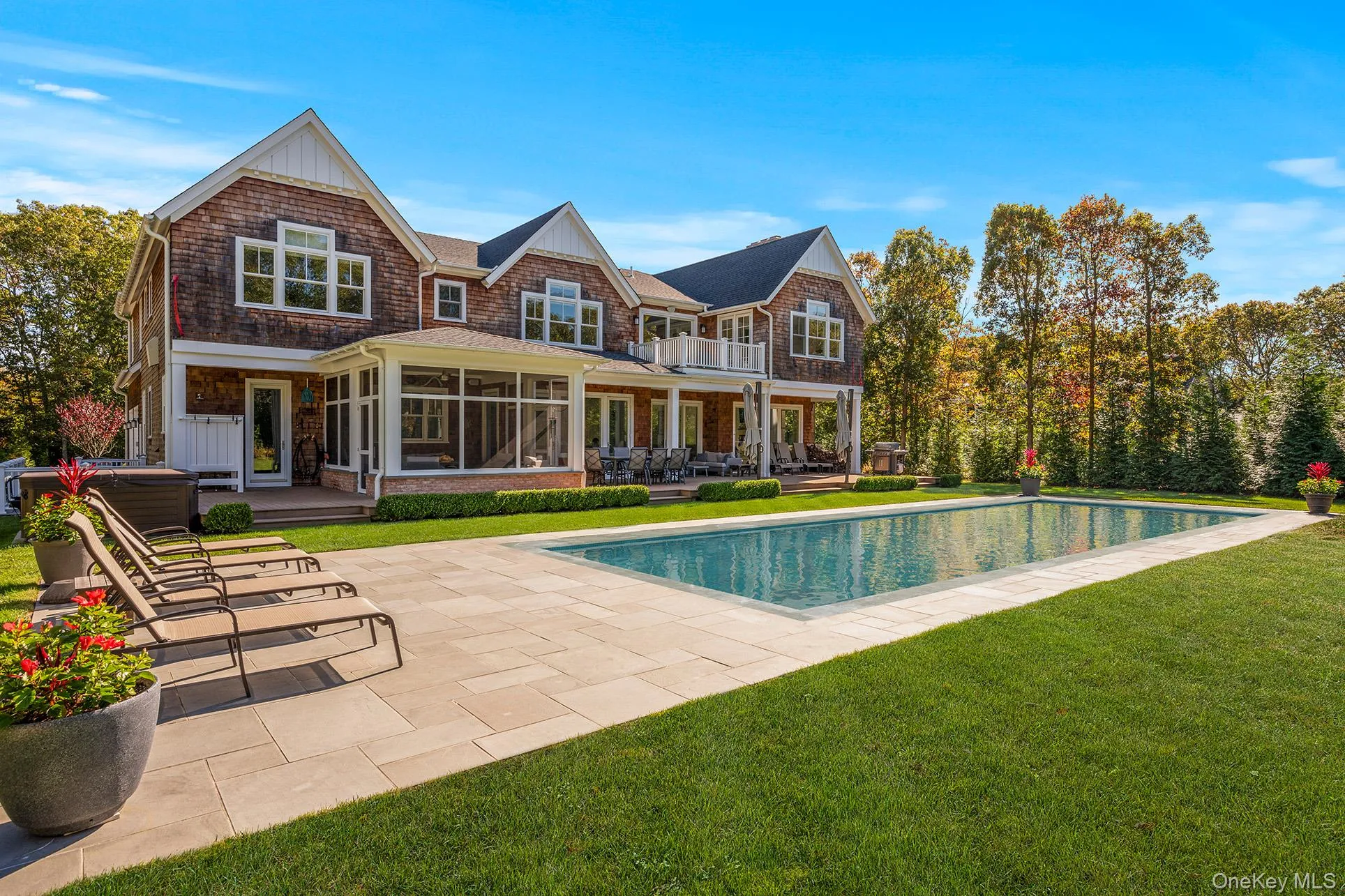 Heated Salt-Water Gunite Pool Heated Salt-Water Gunite Pool