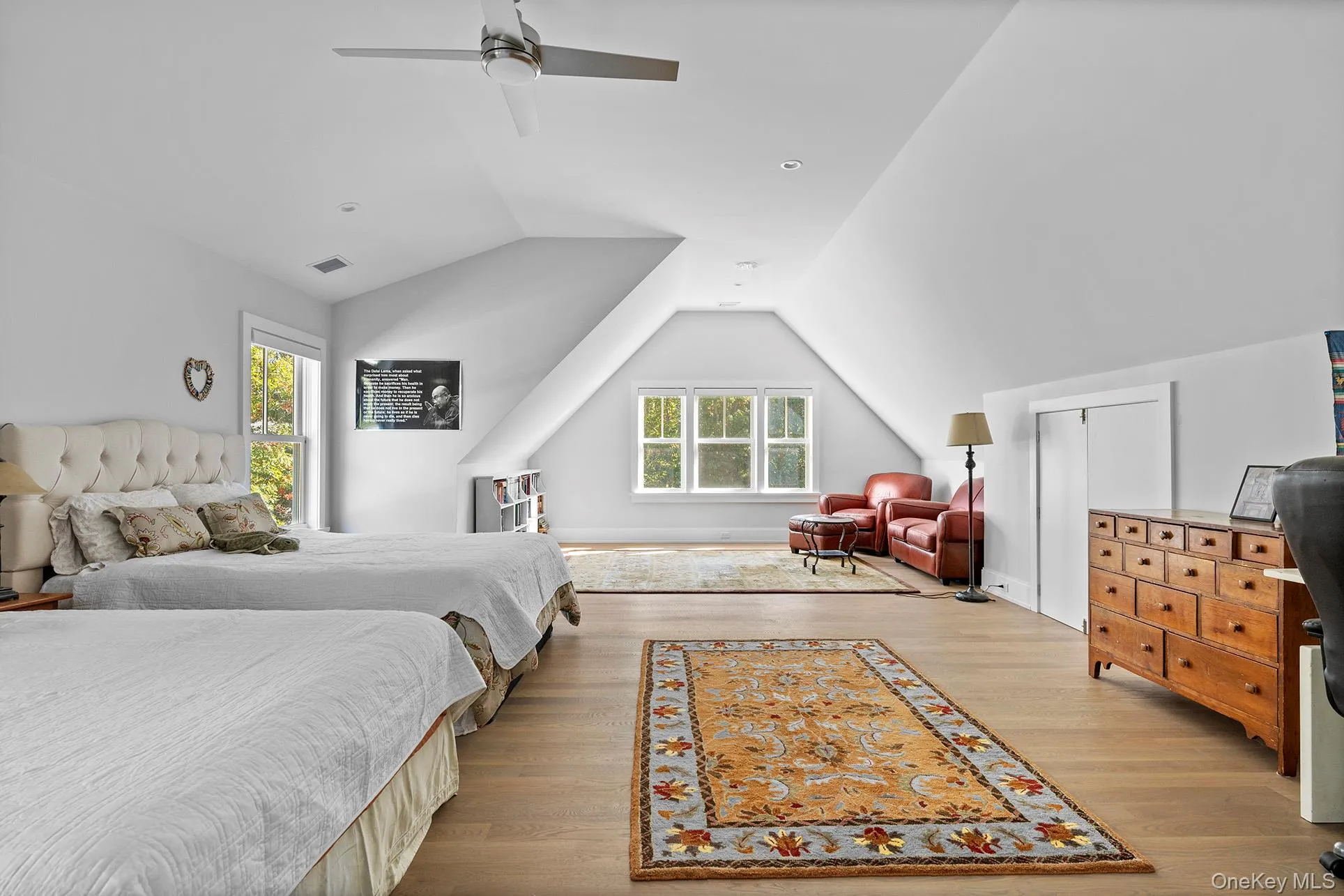Bonus Room / Bunk Room Bonus Room / Bunk Room