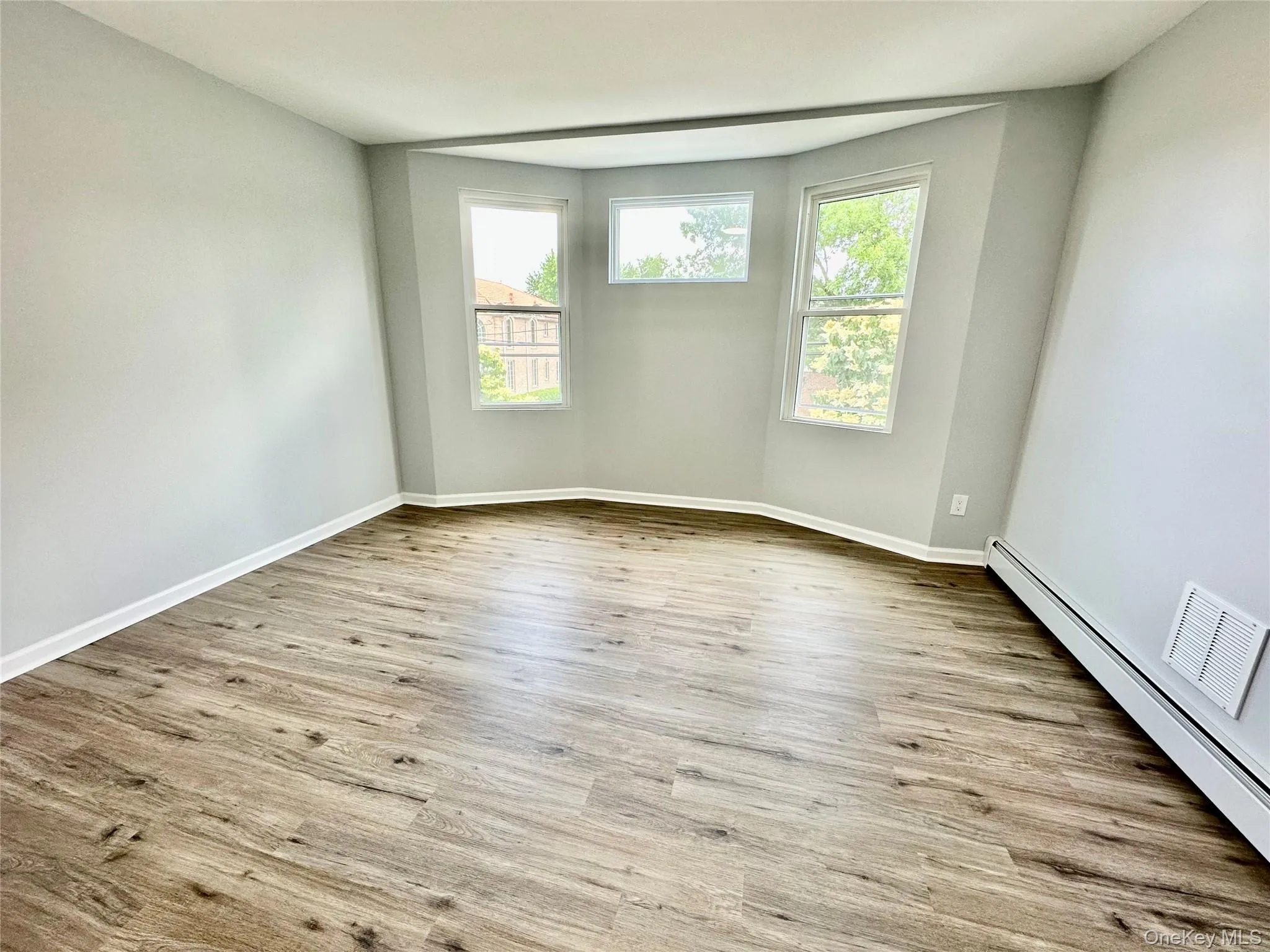 213-49 39th Avenue, New York, NY, 3 Bedrooms Bedrooms, 6 Rooms Rooms,1 BathroomBathrooms,Residential Lease,For Rent,39th,0,1031323 213-49 39th Avenue, New York, NY, 3 Bedrooms Bedrooms, 6 Rooms Rooms,1 BathroomBathrooms,Residential Lease,For Rent,39th,0,1031323