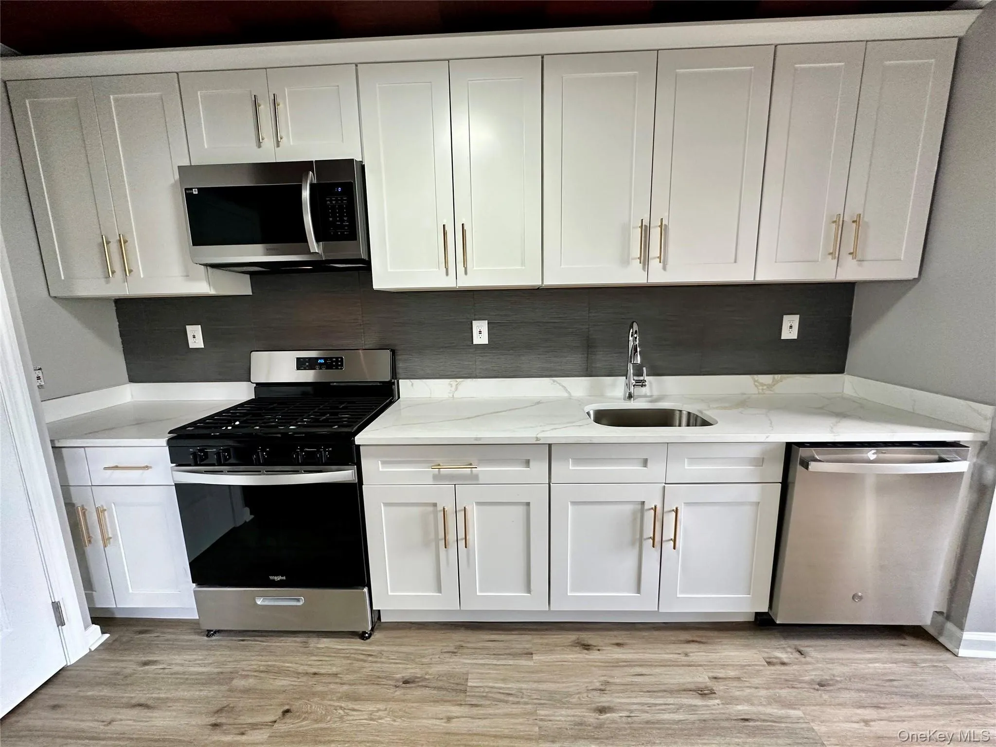 213-49 39th Avenue, New York, NY, 3 Bedrooms Bedrooms, 6 Rooms Rooms,1 BathroomBathrooms,Residential Lease,For Rent,39th,0,1031323 213-49 39th Avenue, New York, NY, 3 Bedrooms Bedrooms, 6 Rooms Rooms,1 BathroomBathrooms,Residential Lease,For Rent,39th,0,1031323
