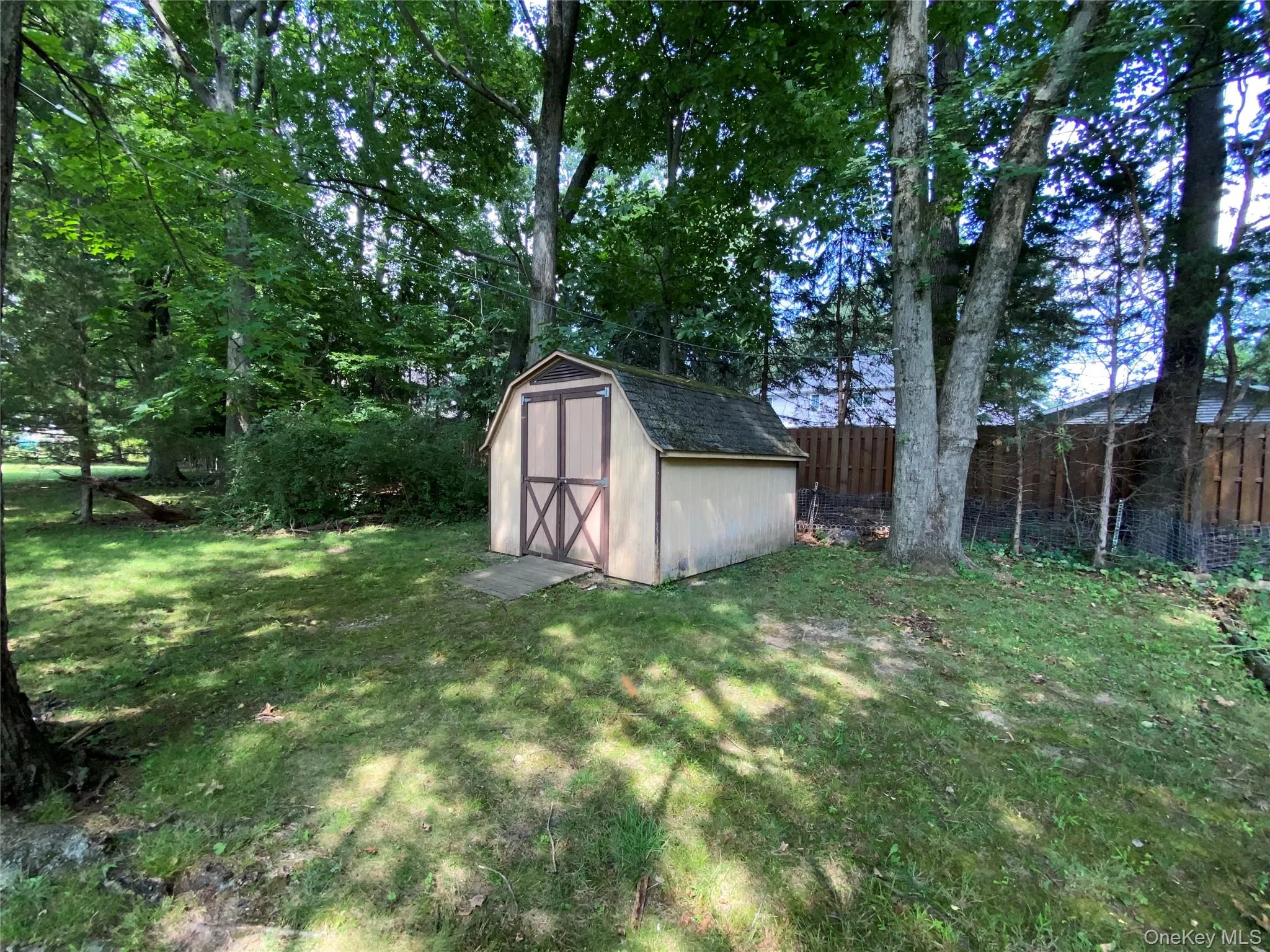 Storage shed, ideal for yard equipment Storage shed, ideal for yard equipment