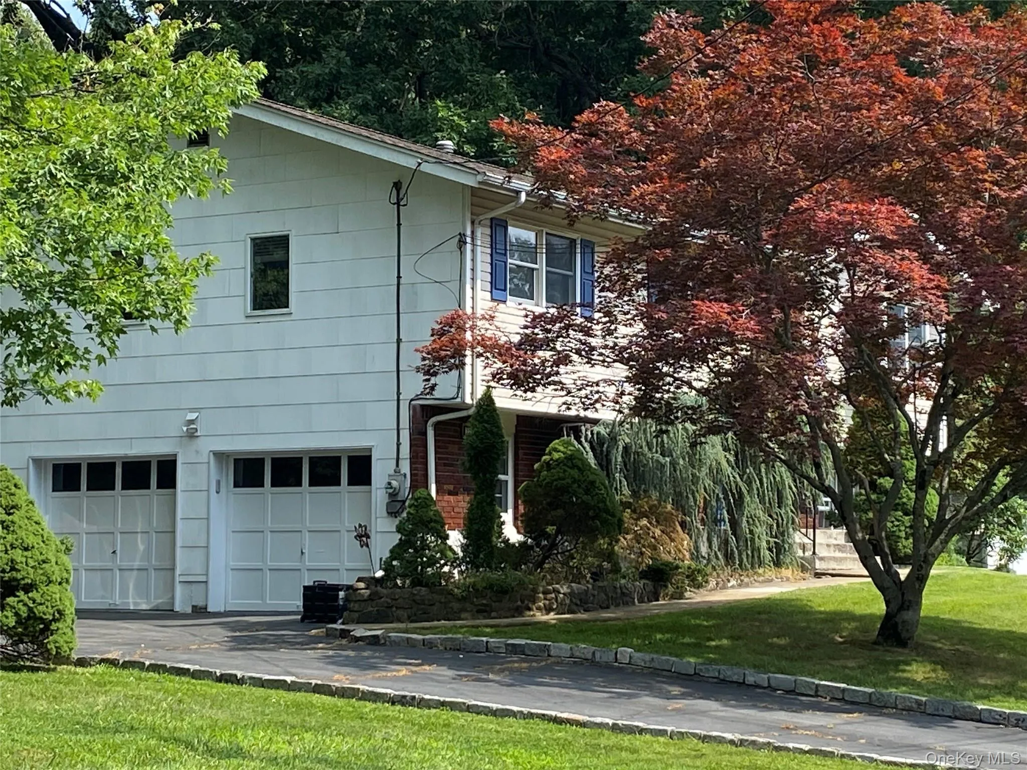 2 car garage plus additional parking on driveway 2 car garage plus additional parking on driveway
