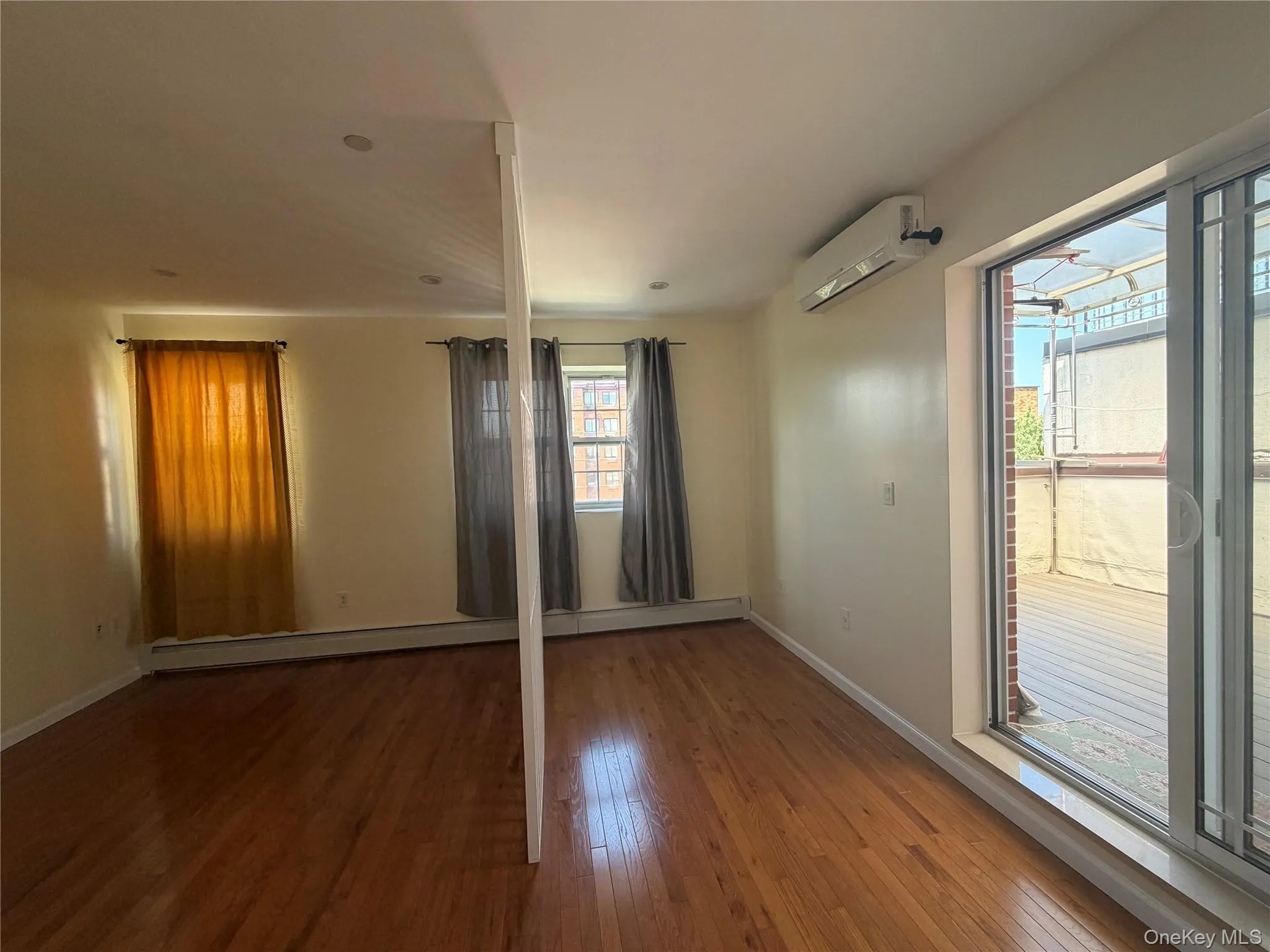 7159 160th Street, New York, NY, 1 Room Rooms,1 BathroomBathrooms,Residential Lease,For Rent,160th,0,1031326 7159 160th Street, New York, NY, 1 Room Rooms,1 BathroomBathrooms,Residential Lease,For Rent,160th,0,1031326