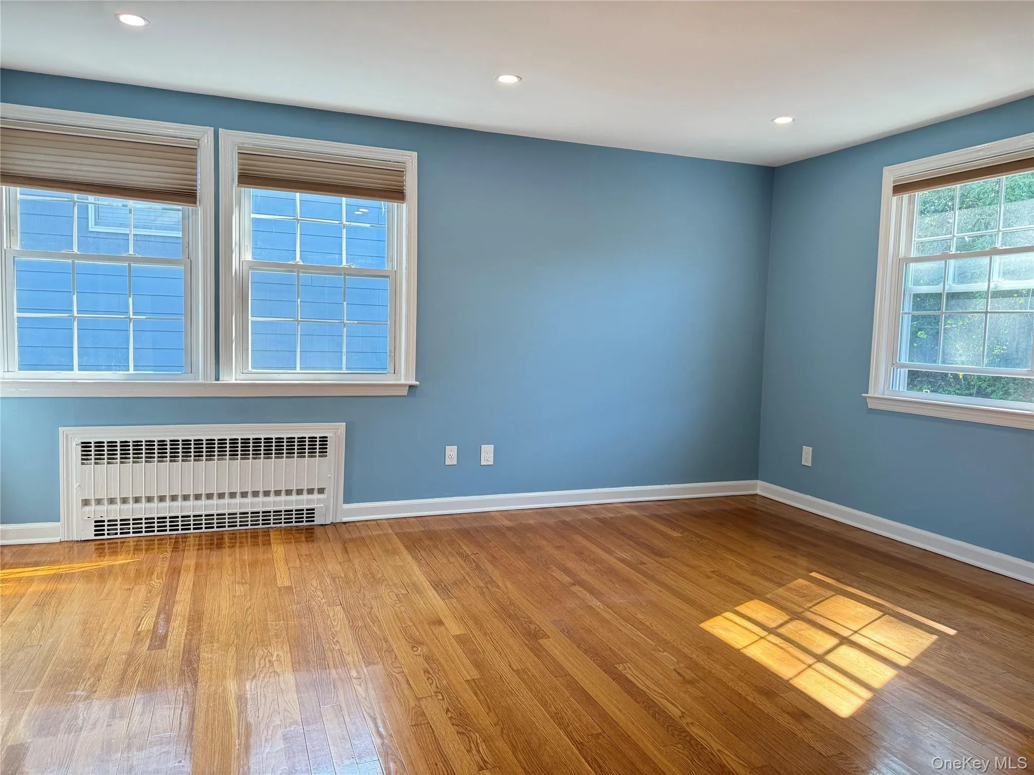 This unit offers two large bedrooms with bright windows with ample closet space. This unit offers two large bedrooms with bright windows with ample closet space.