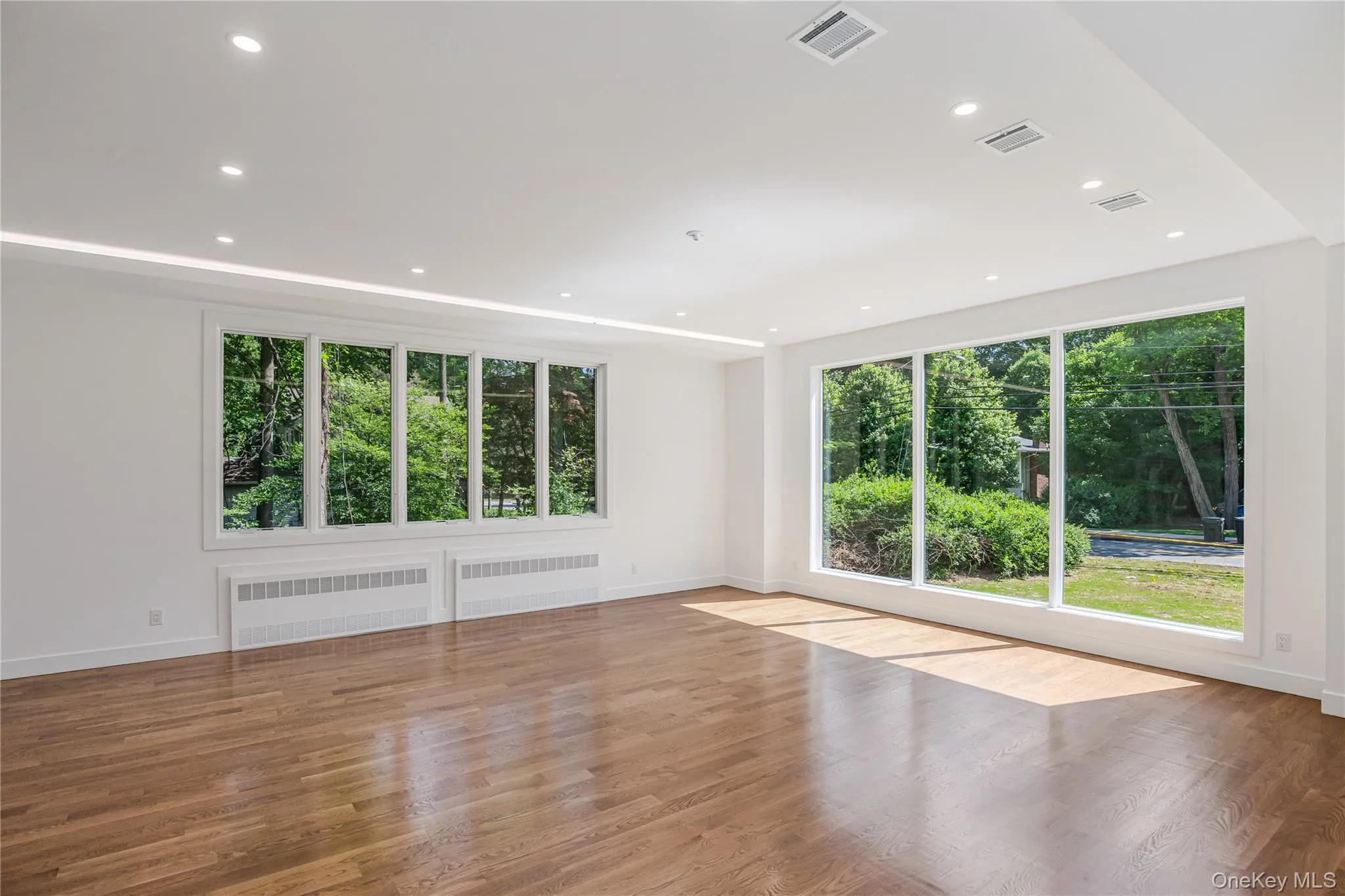 57 Forshay Road, Ramapo, NY, 6 Bedrooms Bedrooms, 12 Rooms Rooms,3 BathroomsBathrooms,Residential,For Rent,Forshay,0,1031329 57 Forshay Road, Ramapo, NY, 6 Bedrooms Bedrooms, 12 Rooms Rooms,3 BathroomsBathrooms,Residential,For Rent,Forshay,0,1031329