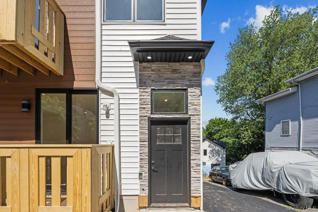 111 Lake Street, Ramapo, NY, 4 Bedrooms Bedrooms, 8 Rooms Rooms,3 BathroomsBathrooms,Residential,For Rent,Lake,0,1031336 111 Lake Street, Ramapo, NY, 4 Bedrooms Bedrooms, 8 Rooms Rooms,3 BathroomsBathrooms,Residential,For Rent,Lake,0,1031336