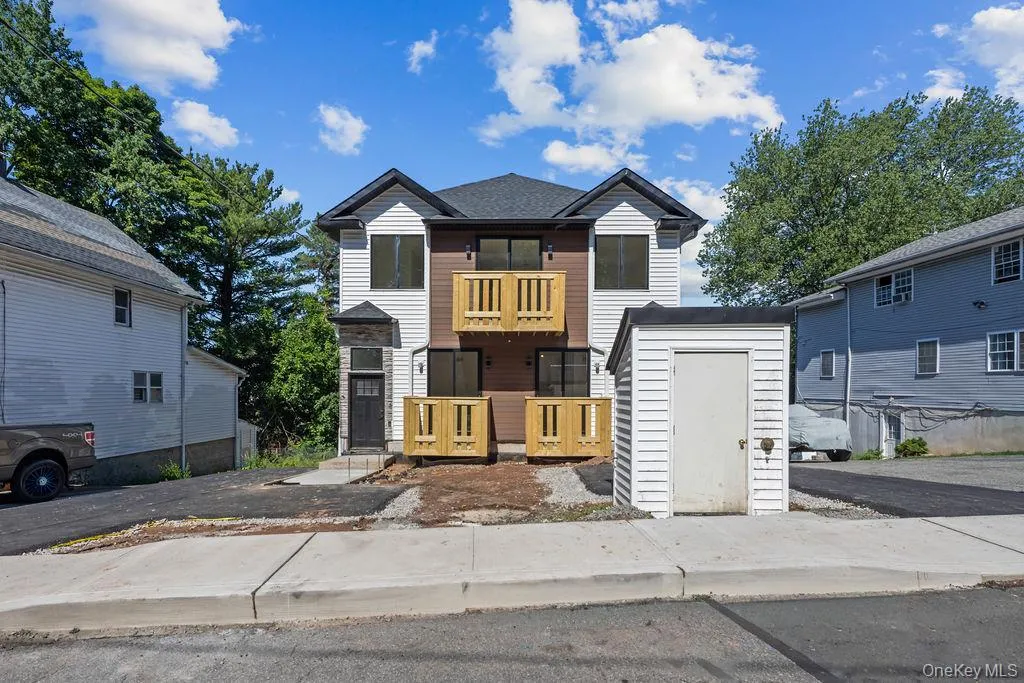 111 Lake Street, Ramapo, NY, 4 Bedrooms Bedrooms, 8 Rooms Rooms,3 BathroomsBathrooms,Residential,For Rent,Lake,0,1031336 111 Lake Street, Ramapo, NY, 4 Bedrooms Bedrooms, 8 Rooms Rooms,3 BathroomsBathrooms,Residential,For Rent,Lake,0,1031336