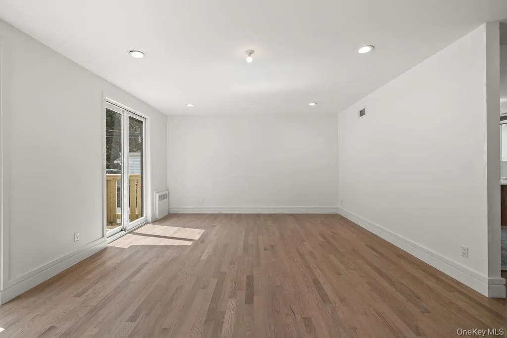 111 Lake Street, Ramapo, NY, 4 Bedrooms Bedrooms, 8 Rooms Rooms,3 BathroomsBathrooms,Residential,For Rent,Lake,0,1031336 111 Lake Street, Ramapo, NY, 4 Bedrooms Bedrooms, 8 Rooms Rooms,3 BathroomsBathrooms,Residential,For Rent,Lake,0,1031336