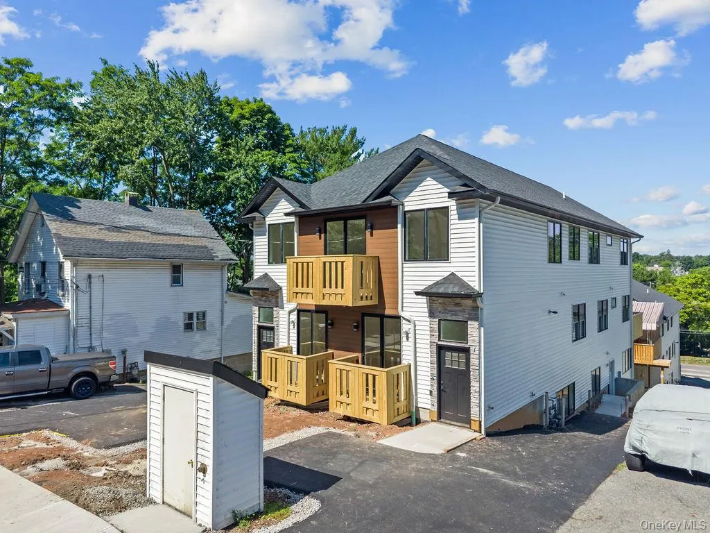 111 Lake Street, Ramapo, NY, 4 Bedrooms Bedrooms, 8 Rooms Rooms,3 BathroomsBathrooms,Residential,For Rent,Lake,0,1031336 111 Lake Street, Ramapo, NY, 4 Bedrooms Bedrooms, 8 Rooms Rooms,3 BathroomsBathrooms,Residential,For Rent,Lake,0,1031336