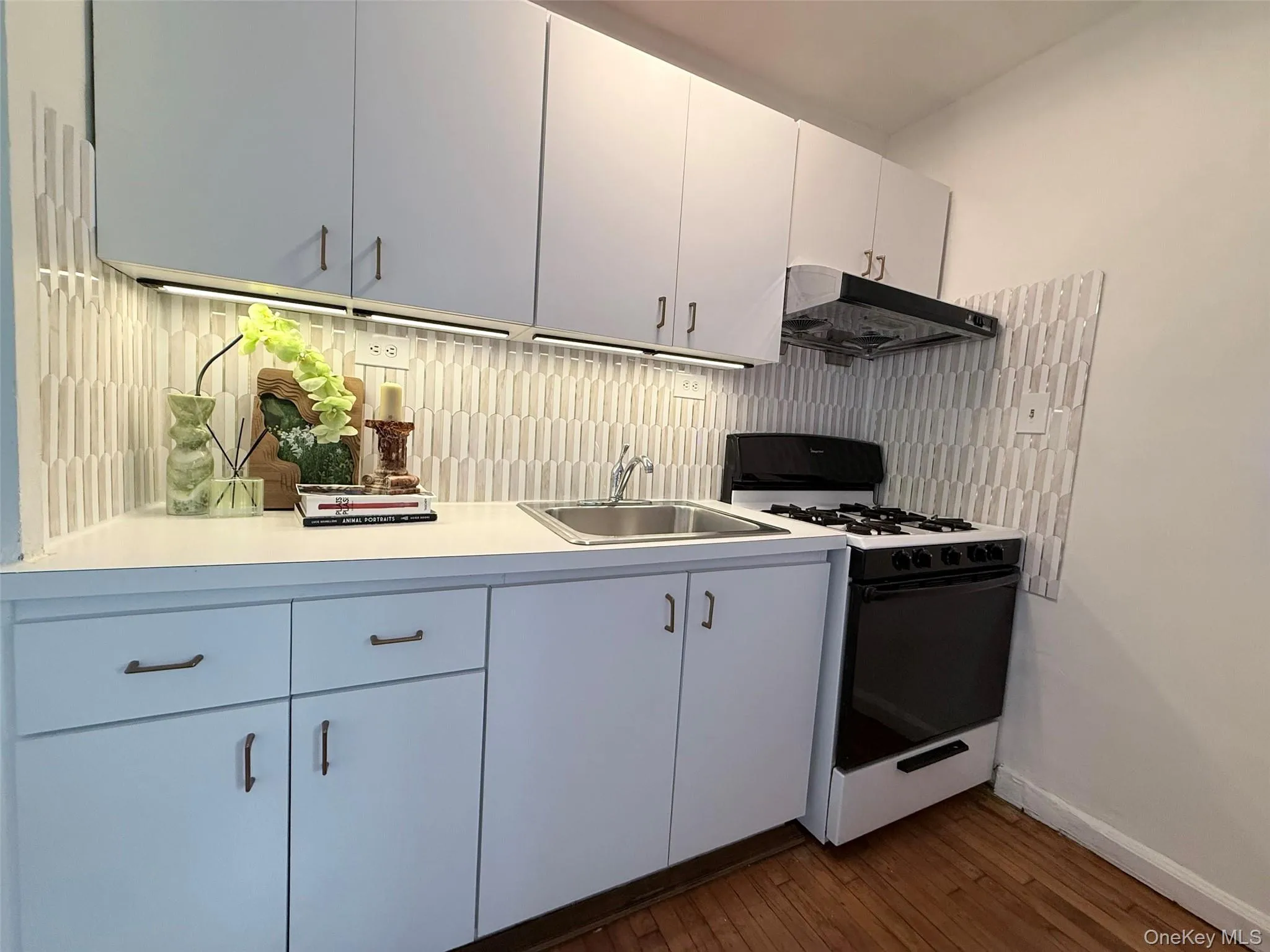 144-44 41st Avenue, New York, NY, 2 Rooms Rooms,1 BathroomBathrooms,Residential,For Rent,41st,0,1031350 144-44 41st Avenue, New York, NY, 2 Rooms Rooms,1 BathroomBathrooms,Residential,For Rent,41st,0,1031350