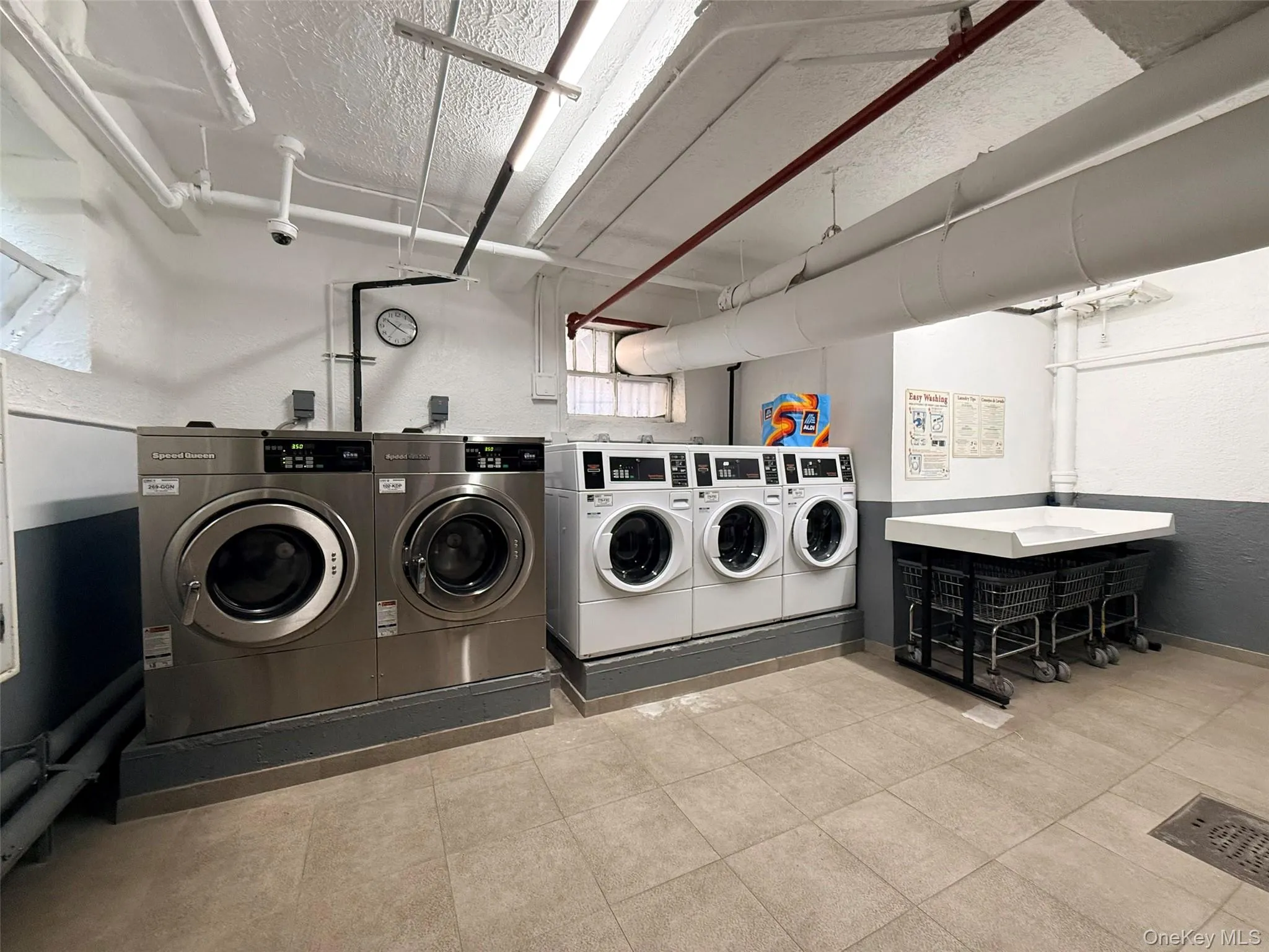 144-44 41st Avenue, New York, NY, 2 Rooms Rooms,1 BathroomBathrooms,Residential,For Rent,41st,0,1031350 144-44 41st Avenue, New York, NY, 2 Rooms Rooms,1 BathroomBathrooms,Residential,For Rent,41st,0,1031350
