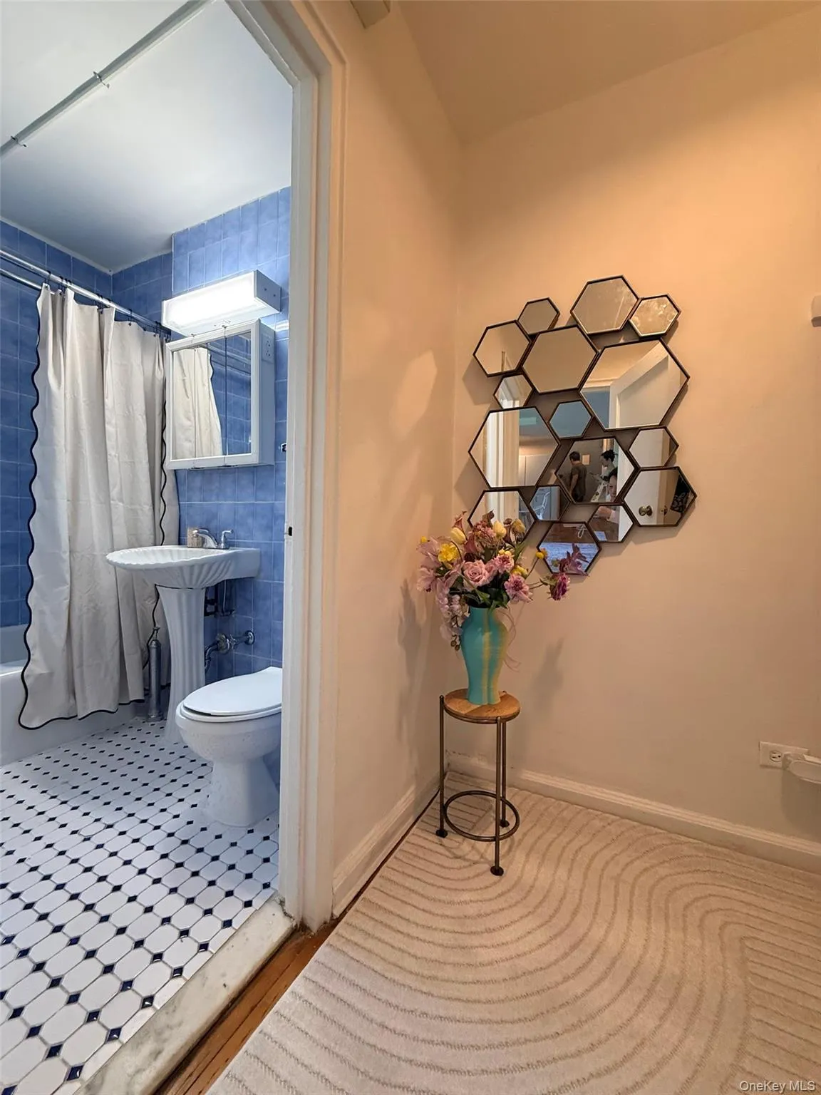 144-44 41st Avenue, New York, NY, 2 Rooms Rooms,1 BathroomBathrooms,Residential,For Rent,41st,0,1031350 144-44 41st Avenue, New York, NY, 2 Rooms Rooms,1 BathroomBathrooms,Residential,For Rent,41st,0,1031350