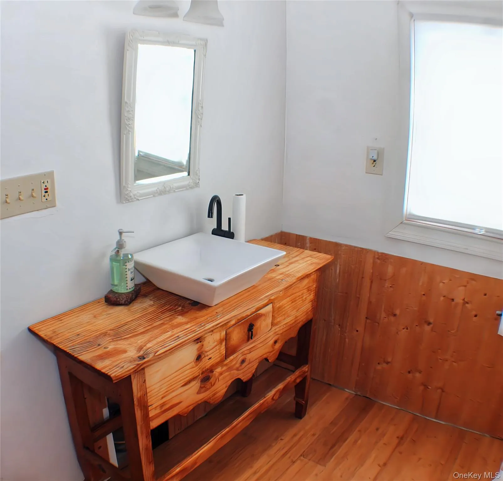 295 Lucas Avenue, Kingston, NY, 3 Bedrooms Bedrooms, 11 Rooms Rooms,1 BathroomBathrooms,Residential Lease,For Rent,Lucas,0,1031356 295 Lucas Avenue, Kingston, NY, 3 Bedrooms Bedrooms, 11 Rooms Rooms,1 BathroomBathrooms,Residential Lease,For Rent,Lucas,0,1031356