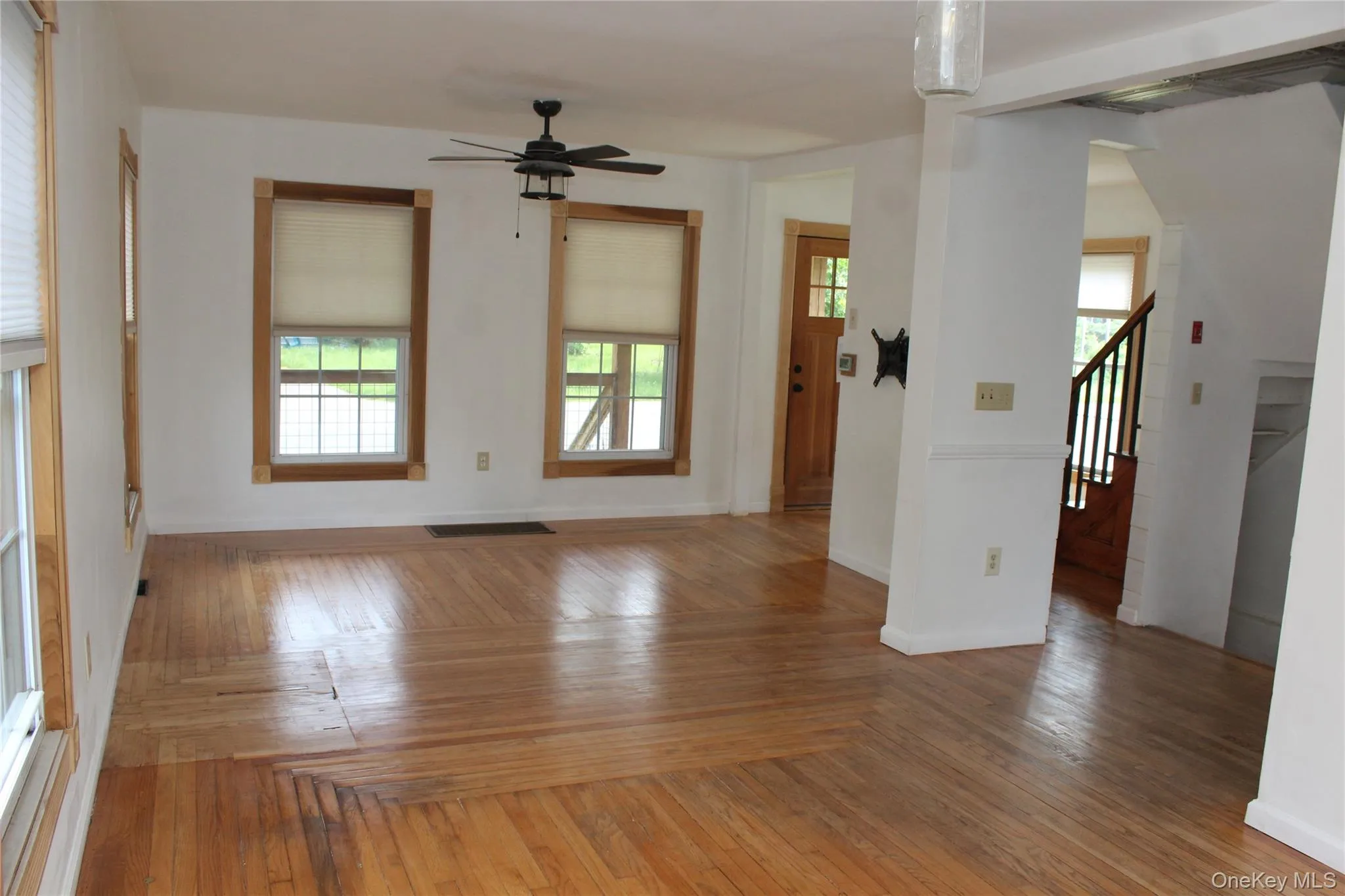 295 Lucas Avenue, Kingston, NY, 3 Bedrooms Bedrooms, 11 Rooms Rooms,1 BathroomBathrooms,Residential Lease,For Rent,Lucas,0,1031356 295 Lucas Avenue, Kingston, NY, 3 Bedrooms Bedrooms, 11 Rooms Rooms,1 BathroomBathrooms,Residential Lease,For Rent,Lucas,0,1031356