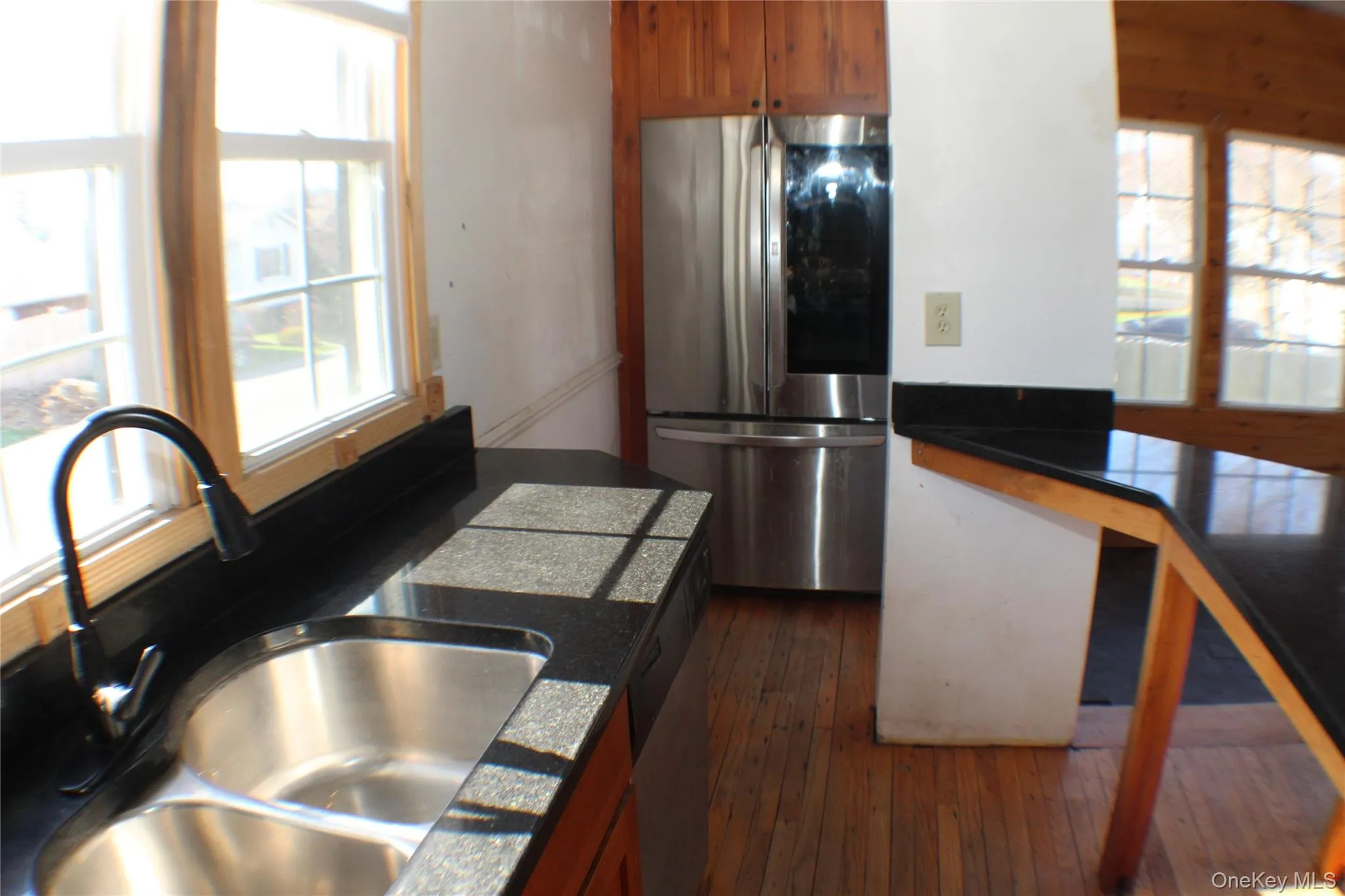 295 Lucas Avenue, Kingston, NY, 3 Bedrooms Bedrooms, 11 Rooms Rooms,1 BathroomBathrooms,Residential Lease,For Rent,Lucas,0,1031356 295 Lucas Avenue, Kingston, NY, 3 Bedrooms Bedrooms, 11 Rooms Rooms,1 BathroomBathrooms,Residential Lease,For Rent,Lucas,0,1031356