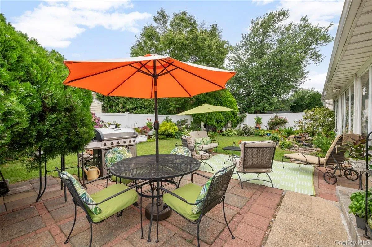 1042 Jefferson Street, Hempstead, NY, 4 Bedrooms Bedrooms, 9 Rooms Rooms,2 BathroomsBathrooms,Residential,For Rent,Jefferson,0,1031357 1042 Jefferson Street, Hempstead, NY, 4 Bedrooms Bedrooms, 9 Rooms Rooms,2 BathroomsBathrooms,Residential,For Rent,Jefferson,0,1031357