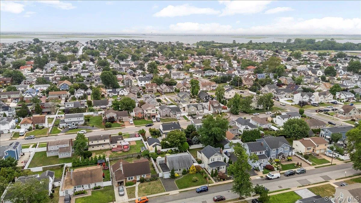 1042 Jefferson Street, Hempstead, NY, 4 Bedrooms Bedrooms, 9 Rooms Rooms,2 BathroomsBathrooms,Residential,For Rent,Jefferson,0,1031357 1042 Jefferson Street, Hempstead, NY, 4 Bedrooms Bedrooms, 9 Rooms Rooms,2 BathroomsBathrooms,Residential,For Rent,Jefferson,0,1031357