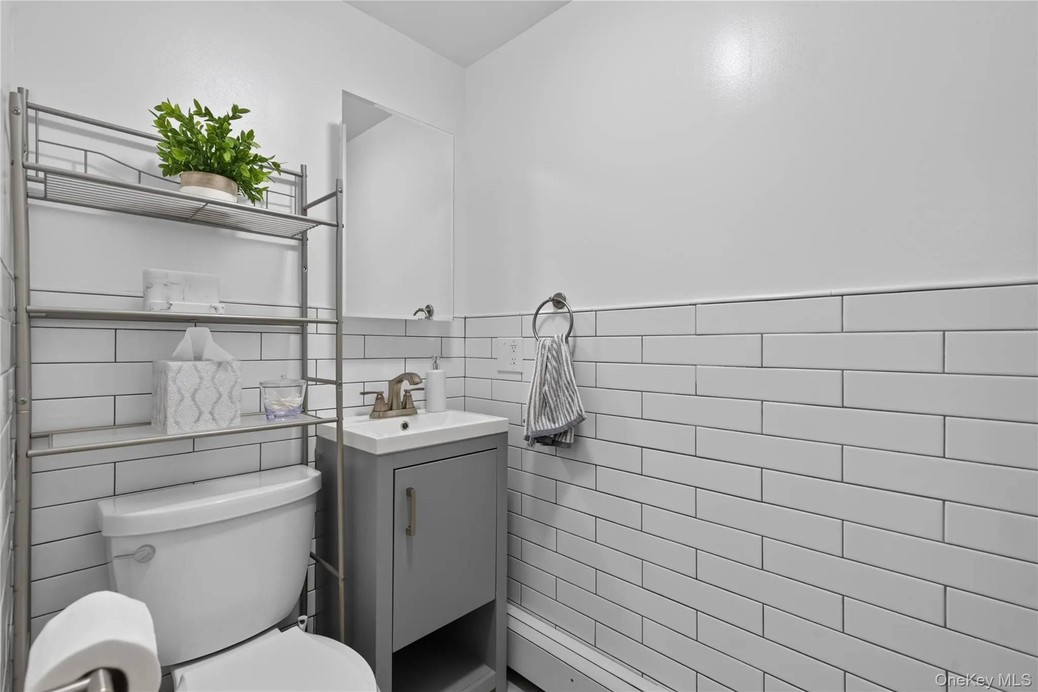 354 Robinson Avenue, Newburgh (city), NY, 4 Bedrooms Bedrooms, 10 Rooms Rooms,2 BathroomsBathrooms,Residential,For Rent,Robinson,0,1031360 354 Robinson Avenue, Newburgh (city), NY, 4 Bedrooms Bedrooms, 10 Rooms Rooms,2 BathroomsBathrooms,Residential,For Rent,Robinson,0,1031360