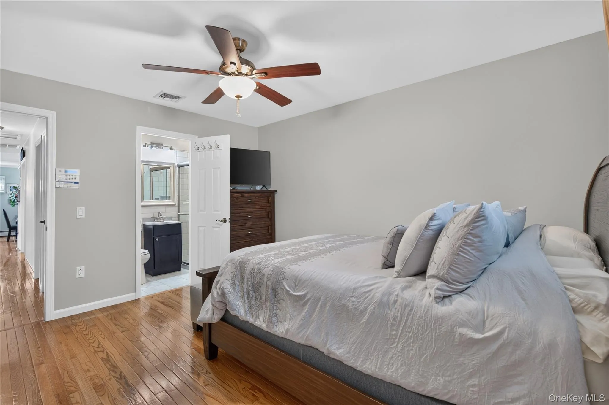 354 Robinson Avenue, Newburgh (city), NY, 4 Bedrooms Bedrooms, 10 Rooms Rooms,2 BathroomsBathrooms,Residential,For Rent,Robinson,0,1031360 354 Robinson Avenue, Newburgh (city), NY, 4 Bedrooms Bedrooms, 10 Rooms Rooms,2 BathroomsBathrooms,Residential,For Rent,Robinson,0,1031360