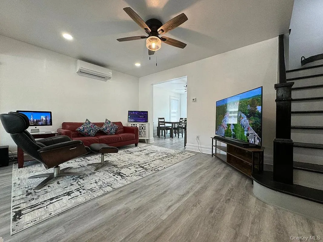 1630 52nd Street, New York, NY, 3 Bedrooms Bedrooms, 6 Rooms Rooms,2 BathroomsBathrooms,Residential,For Rent,52nd,0,1031365 1630 52nd Street, New York, NY, 3 Bedrooms Bedrooms, 6 Rooms Rooms,2 BathroomsBathrooms,Residential,For Rent,52nd,0,1031365