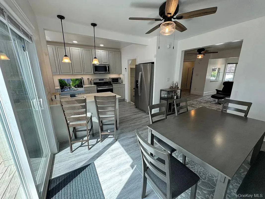 1630 52nd Street, New York, NY, 3 Bedrooms Bedrooms, 6 Rooms Rooms,2 BathroomsBathrooms,Residential,For Rent,52nd,0,1031365 1630 52nd Street, New York, NY, 3 Bedrooms Bedrooms, 6 Rooms Rooms,2 BathroomsBathrooms,Residential,For Rent,52nd,0,1031365