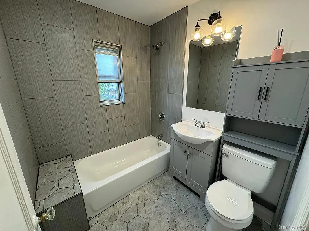 1630 52nd Street, New York, NY, 3 Bedrooms Bedrooms, 6 Rooms Rooms,2 BathroomsBathrooms,Residential,For Rent,52nd,0,1031365 1630 52nd Street, New York, NY, 3 Bedrooms Bedrooms, 6 Rooms Rooms,2 BathroomsBathrooms,Residential,For Rent,52nd,0,1031365