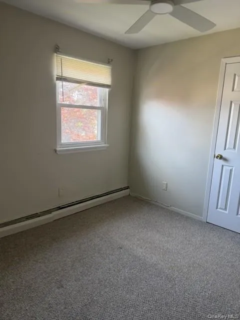 685 3rd Street, West Babylon, NY, 3 Bedrooms Bedrooms, 6 Rooms Rooms,1 BathroomBathrooms,Residential Lease,For Rent,3rd,0,1031367 685 3rd Street, West Babylon, NY, 3 Bedrooms Bedrooms, 6 Rooms Rooms,1 BathroomBathrooms,Residential Lease,For Rent,3rd,0,1031367