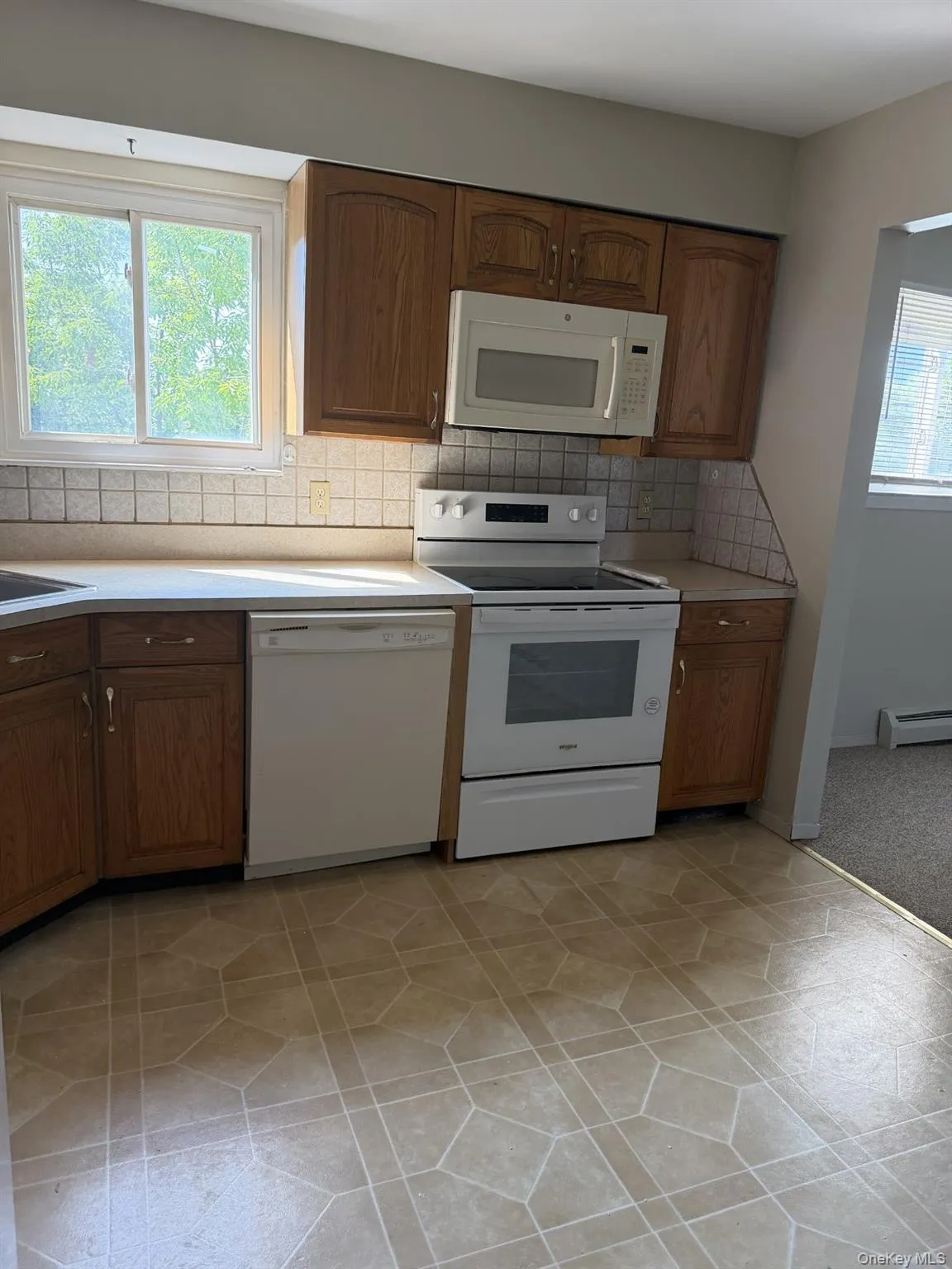 685 3rd Street, West Babylon, NY, 3 Bedrooms Bedrooms, 6 Rooms Rooms,1 BathroomBathrooms,Residential Lease,For Rent,3rd,0,1031367 685 3rd Street, West Babylon, NY, 3 Bedrooms Bedrooms, 6 Rooms Rooms,1 BathroomBathrooms,Residential Lease,For Rent,3rd,0,1031367