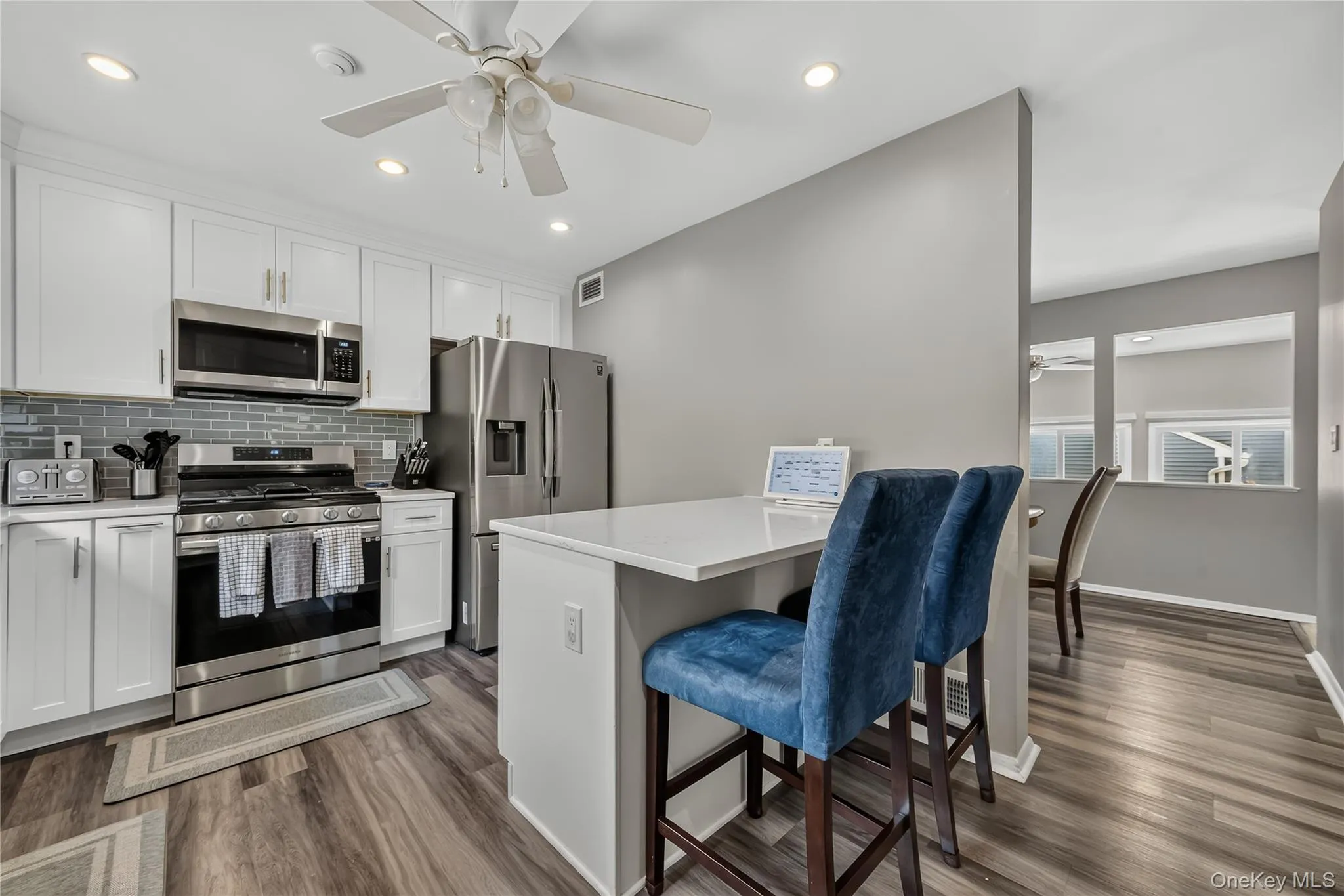 57 Village Green, Clarkstown, NY, 2 Bedrooms Bedrooms, 6 Rooms Rooms,2 BathroomsBathrooms,Residential,For Rent,Village,0,1031369 57 Village Green, Clarkstown, NY, 2 Bedrooms Bedrooms, 6 Rooms Rooms,2 BathroomsBathrooms,Residential,For Rent,Village,0,1031369