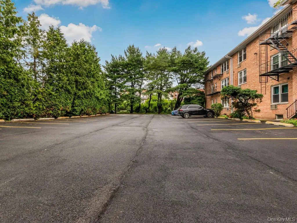 25 Trinity Place, New Rochelle, NY, 1 Bedroom Bedrooms, 1 Room Rooms,1 BathroomBathrooms,Residential Lease,For Rent,Trinity,0,1031372 25 Trinity Place, New Rochelle, NY, 1 Bedroom Bedrooms, 1 Room Rooms,1 BathroomBathrooms,Residential Lease,For Rent,Trinity,0,1031372