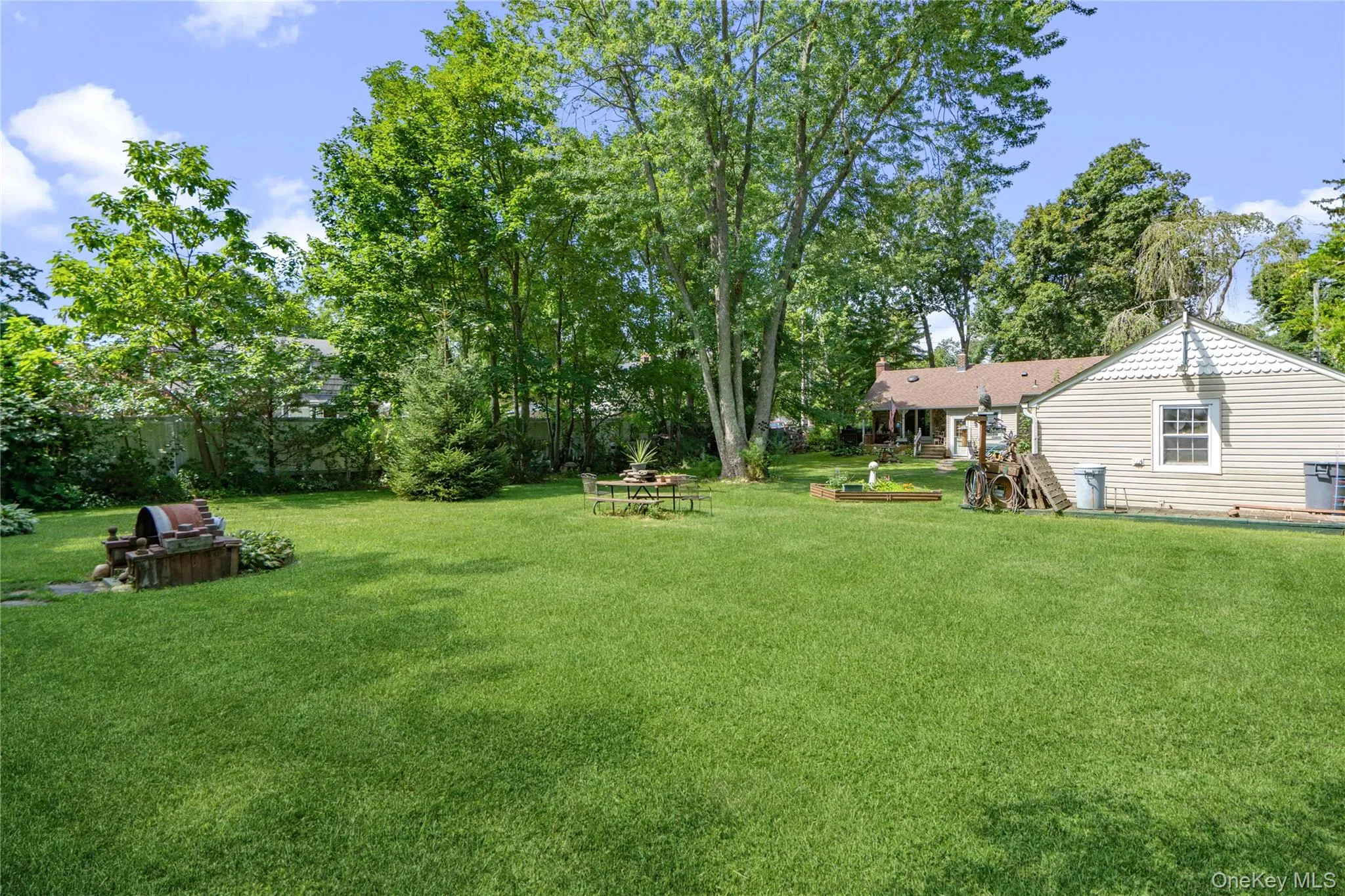 34 Melville Road, Huntington, NY, 1 Bedroom Bedrooms, 3 Rooms Rooms,1 BathroomBathrooms,Residential,For Rent,Melville,0,1031387 34 Melville Road, Huntington, NY, 1 Bedroom Bedrooms, 3 Rooms Rooms,1 BathroomBathrooms,Residential,For Rent,Melville,0,1031387