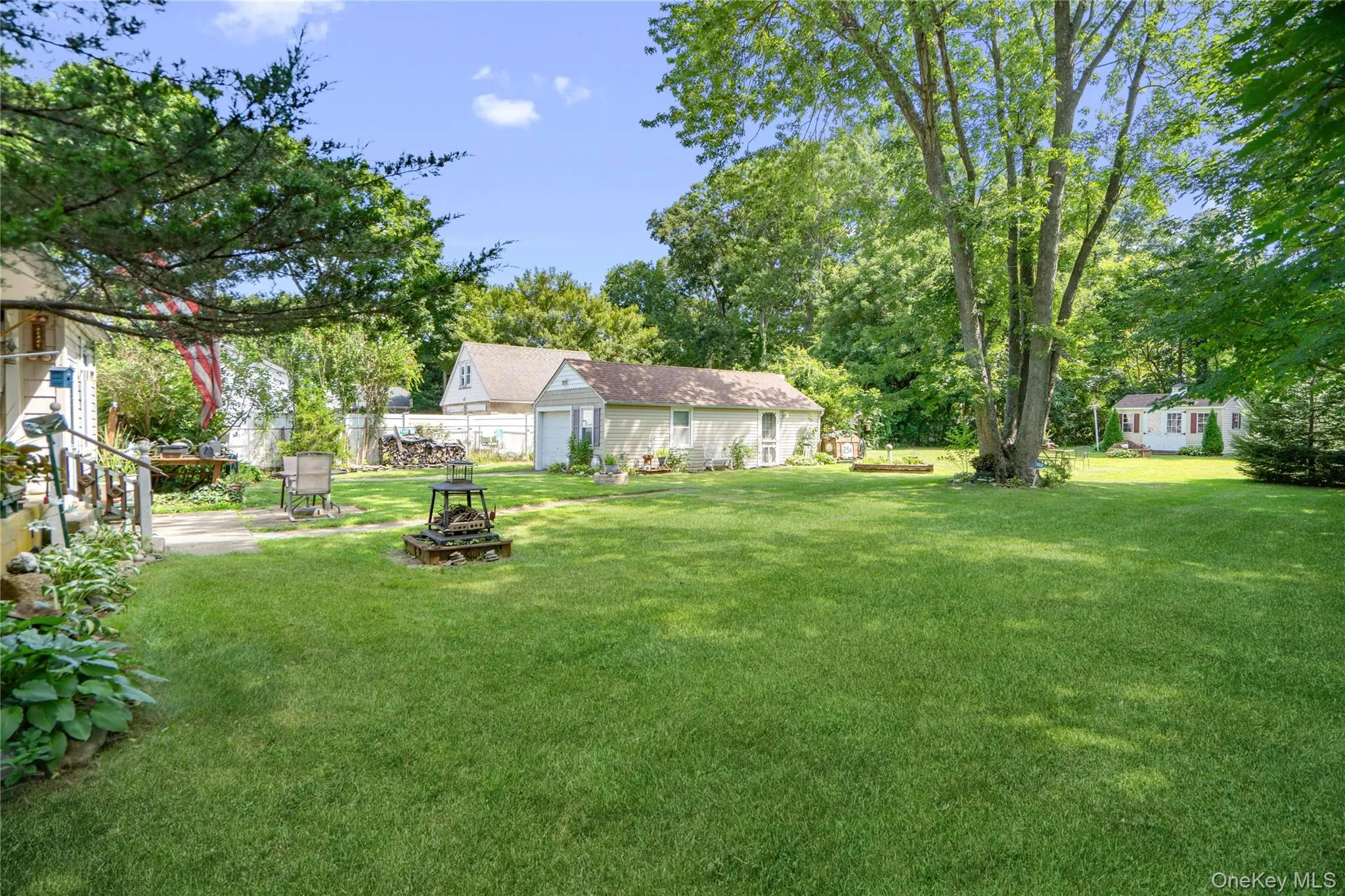 34 Melville Road, Huntington, NY, 1 Bedroom Bedrooms, 3 Rooms Rooms,1 BathroomBathrooms,Residential,For Rent,Melville,0,1031387 34 Melville Road, Huntington, NY, 1 Bedroom Bedrooms, 3 Rooms Rooms,1 BathroomBathrooms,Residential,For Rent,Melville,0,1031387
