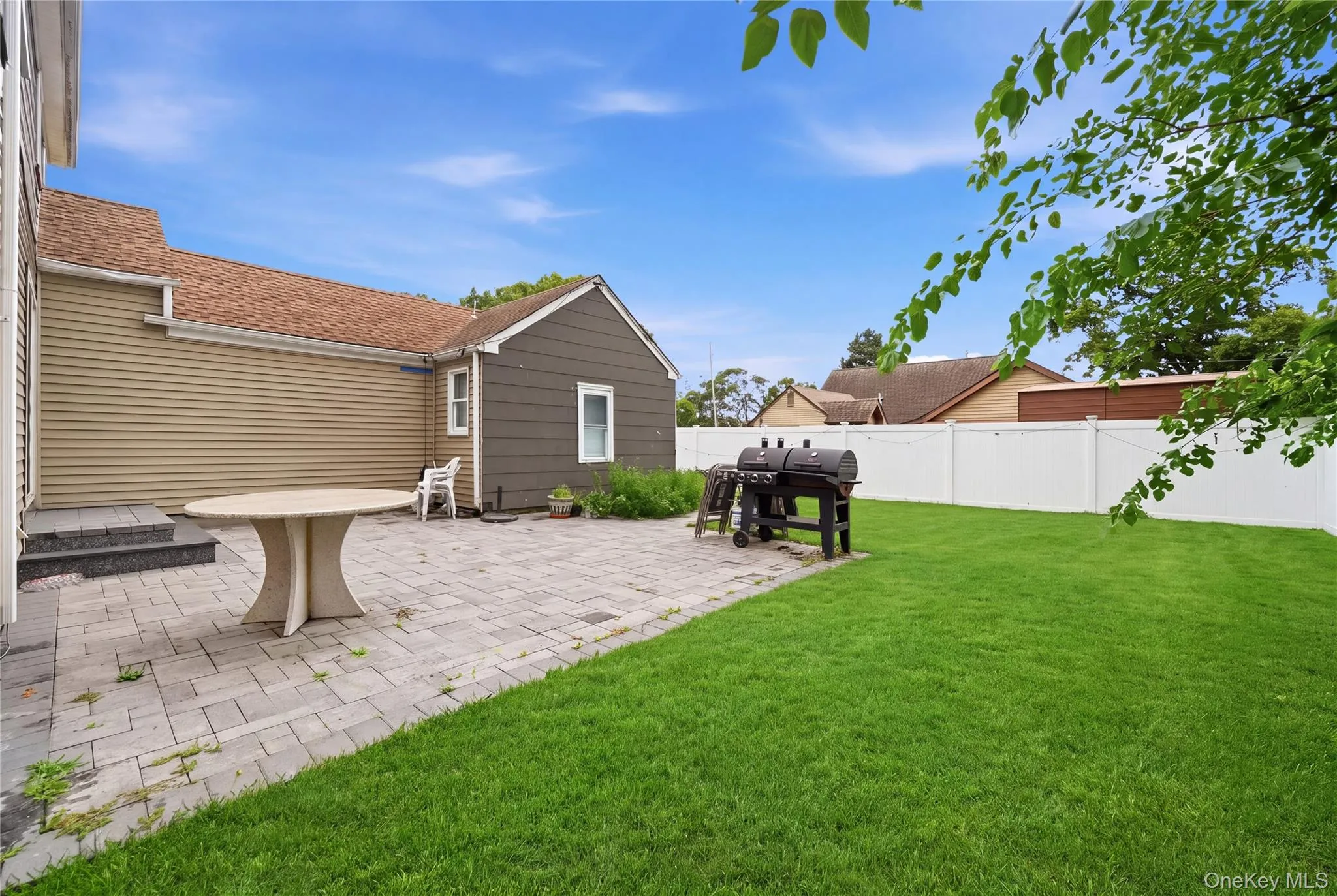 80 Everett Street, Brookhaven, NY, 3 Bedrooms Bedrooms, 7 Rooms Rooms,2 BathroomsBathrooms,Residential,For Rent,Everett,0,1031394 80 Everett Street, Brookhaven, NY, 3 Bedrooms Bedrooms, 7 Rooms Rooms,2 BathroomsBathrooms,Residential,For Rent,Everett,0,1031394