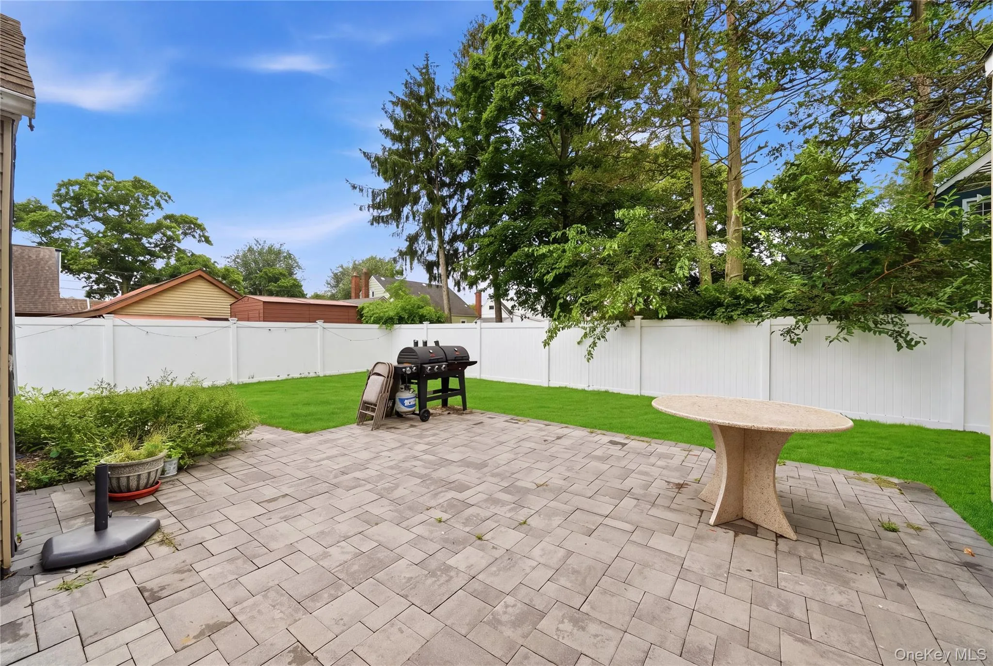 80 Everett Street, Brookhaven, NY, 3 Bedrooms Bedrooms, 7 Rooms Rooms,2 BathroomsBathrooms,Residential,For Rent,Everett,0,1031394 80 Everett Street, Brookhaven, NY, 3 Bedrooms Bedrooms, 7 Rooms Rooms,2 BathroomsBathrooms,Residential,For Rent,Everett,0,1031394
