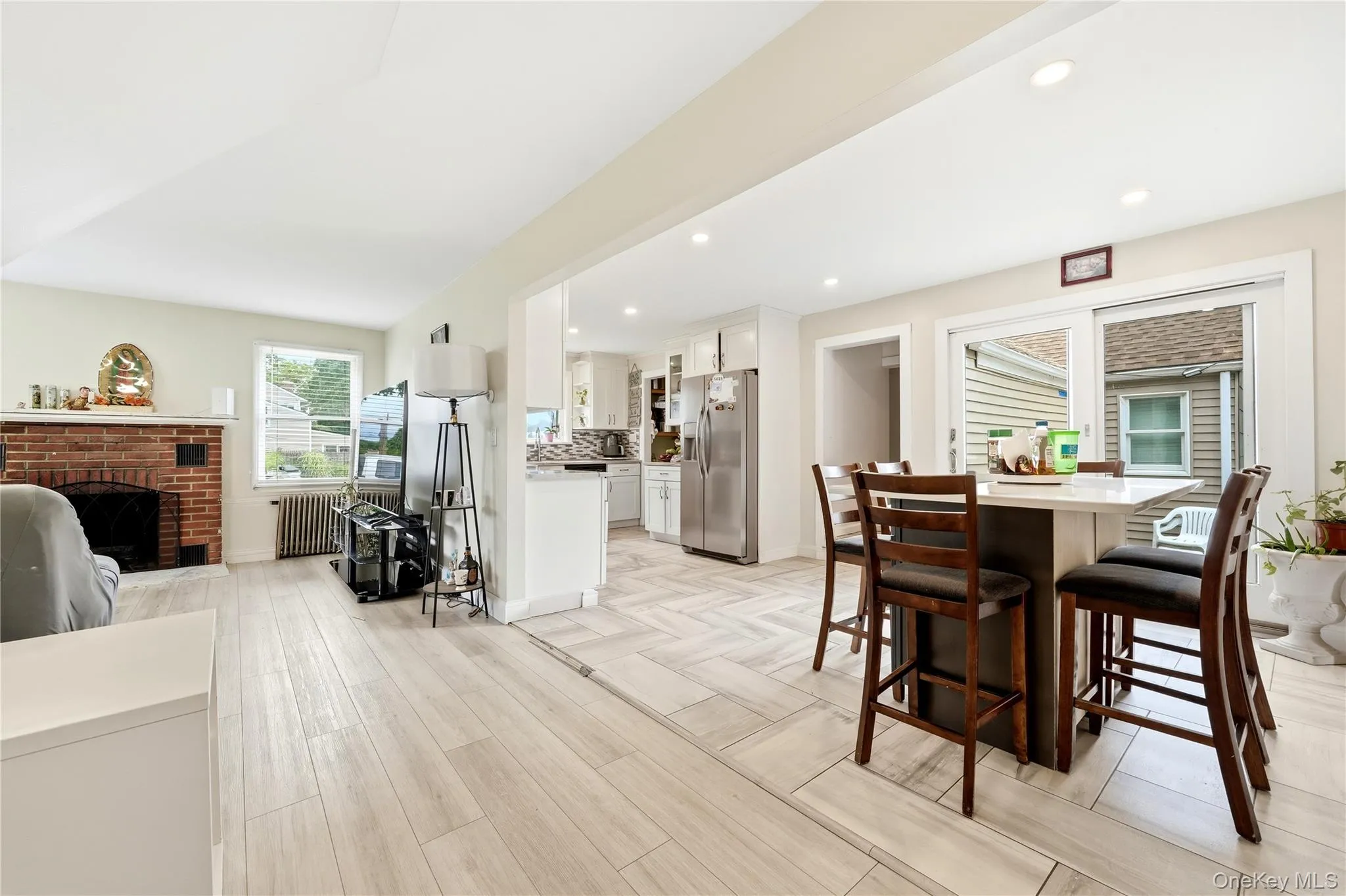 80 Everett Street, Brookhaven, NY, 3 Bedrooms Bedrooms, 7 Rooms Rooms,2 BathroomsBathrooms,Residential,For Rent,Everett,0,1031394 80 Everett Street, Brookhaven, NY, 3 Bedrooms Bedrooms, 7 Rooms Rooms,2 BathroomsBathrooms,Residential,For Rent,Everett,0,1031394