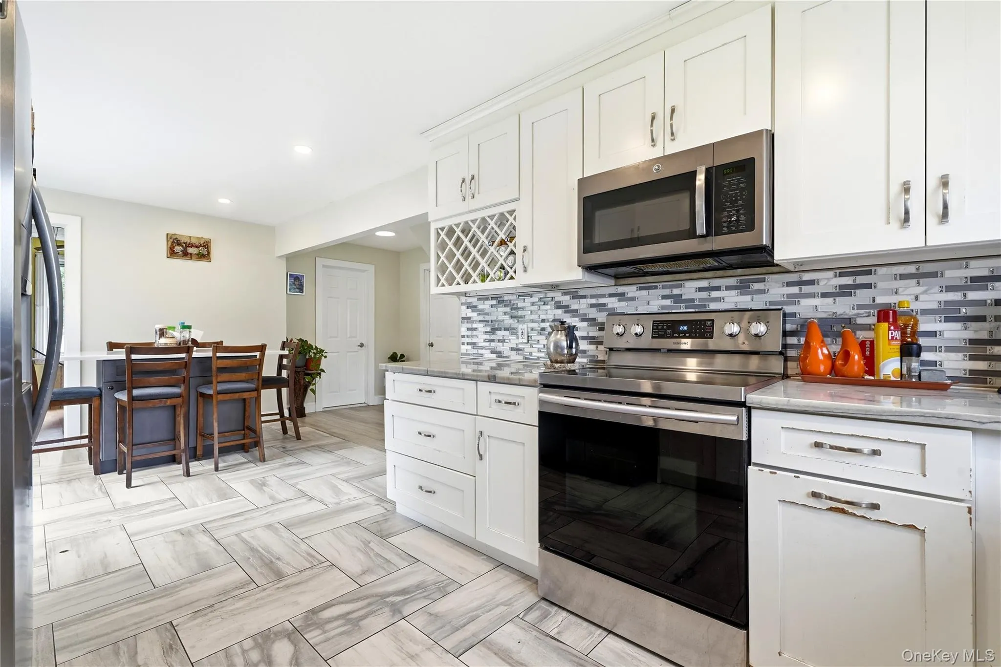 80 Everett Street, Brookhaven, NY, 3 Bedrooms Bedrooms, 7 Rooms Rooms,2 BathroomsBathrooms,Residential,For Rent,Everett,0,1031394 80 Everett Street, Brookhaven, NY, 3 Bedrooms Bedrooms, 7 Rooms Rooms,2 BathroomsBathrooms,Residential,For Rent,Everett,0,1031394