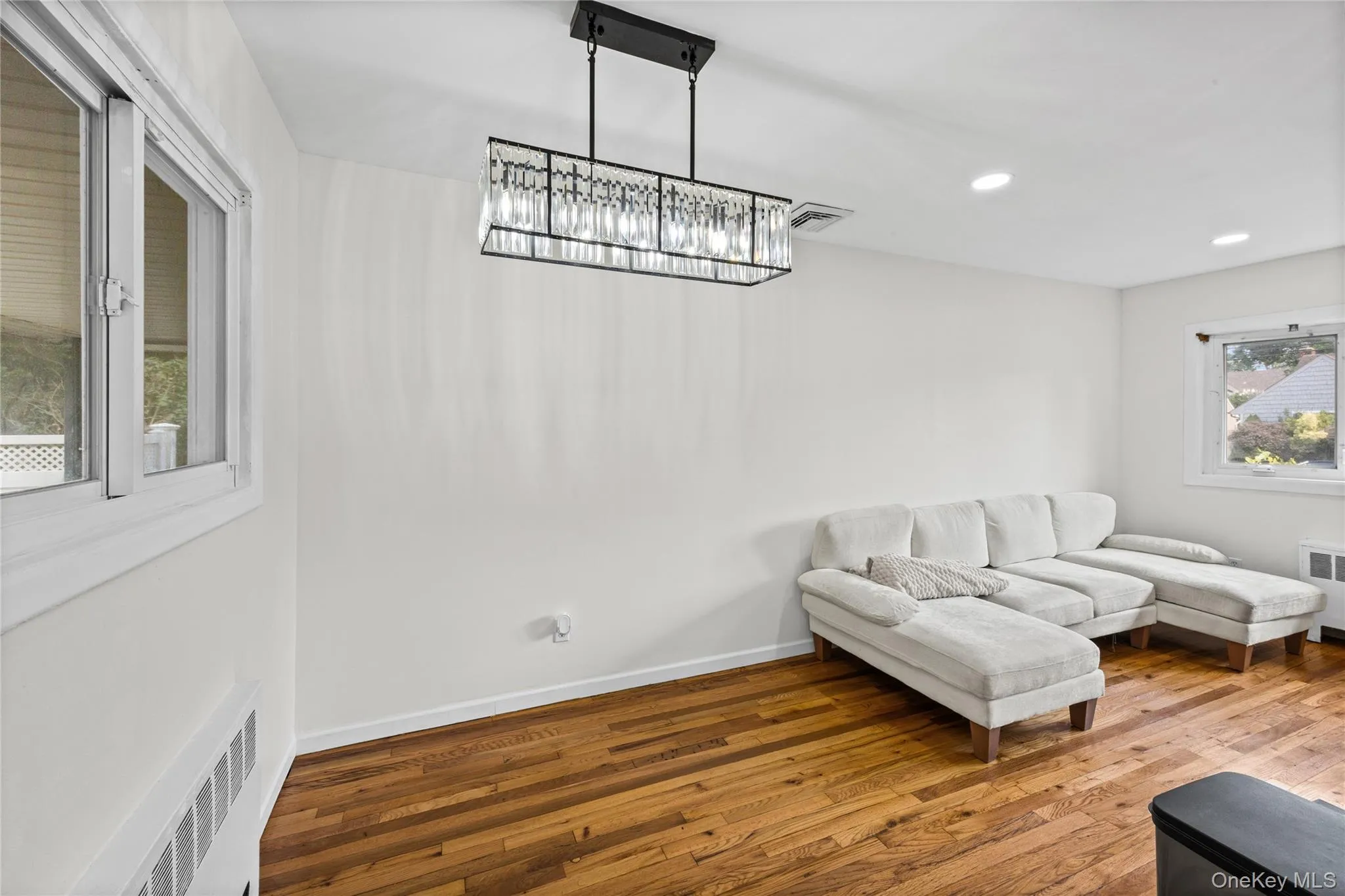 9 Leeds Lane, Babylon, NY, 3 Bedrooms Bedrooms, 6 Rooms Rooms,1 BathroomBathrooms,Residential,For Rent,Leeds,0,1031402 9 Leeds Lane, Babylon, NY, 3 Bedrooms Bedrooms, 6 Rooms Rooms,1 BathroomBathrooms,Residential,For Rent,Leeds,0,1031402