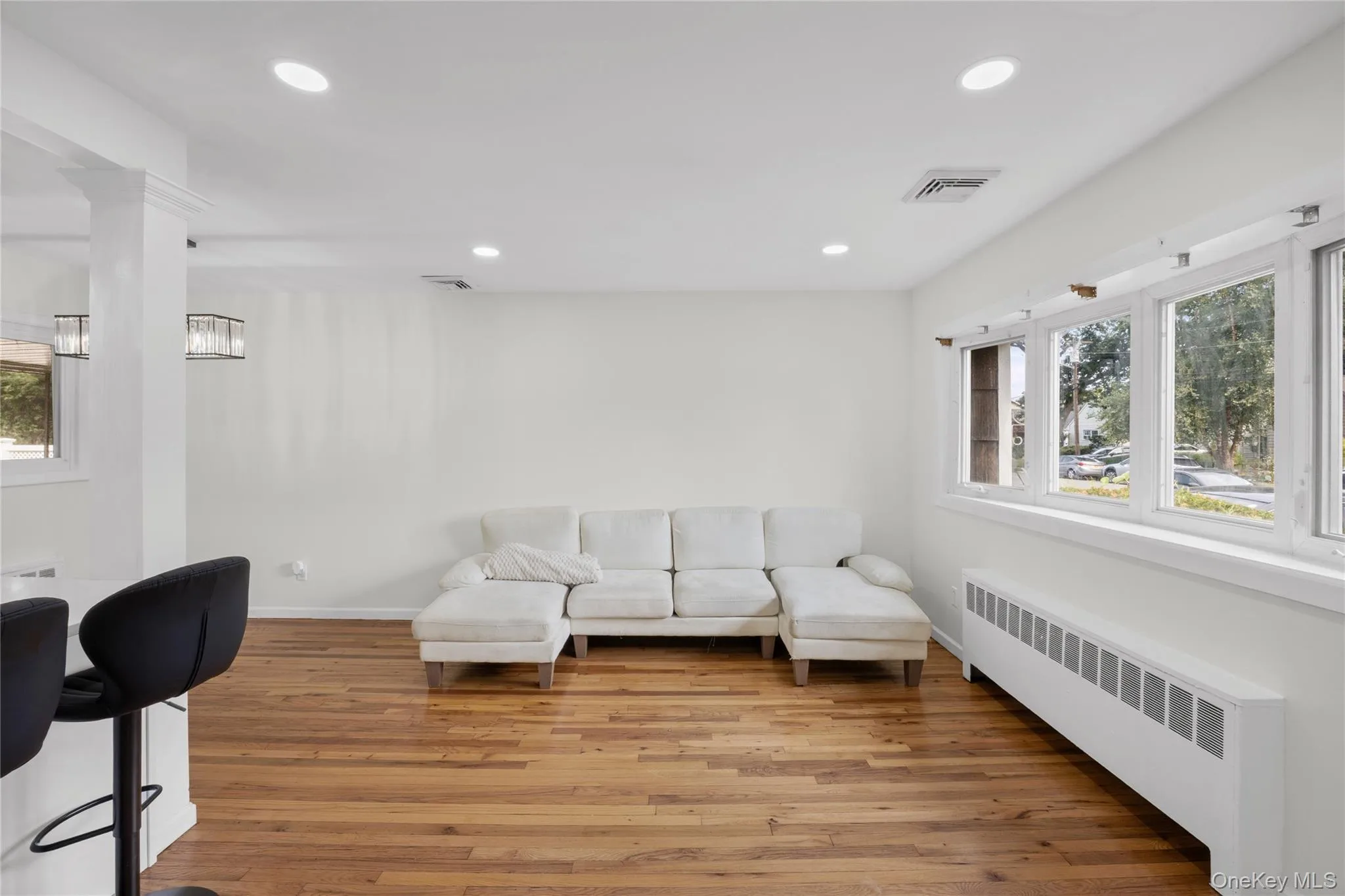 9 Leeds Lane, Babylon, NY, 3 Bedrooms Bedrooms, 6 Rooms Rooms,1 BathroomBathrooms,Residential,For Rent,Leeds,0,1031402 9 Leeds Lane, Babylon, NY, 3 Bedrooms Bedrooms, 6 Rooms Rooms,1 BathroomBathrooms,Residential,For Rent,Leeds,0,1031402