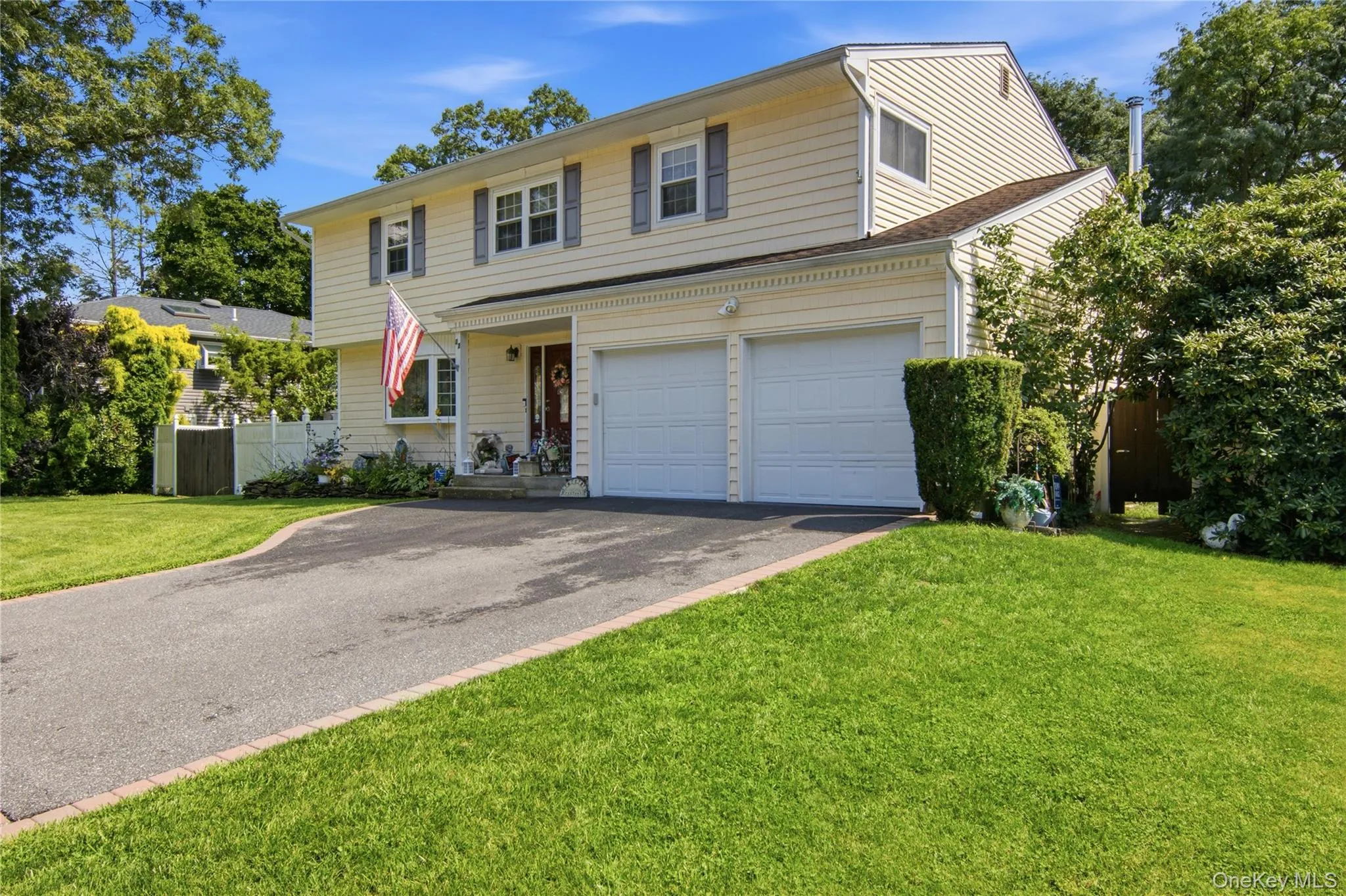 22 Clymer Street, Brookhaven, NY, 4 Bedrooms Bedrooms, 8 Rooms Rooms,2 BathroomsBathrooms,Residential,For Rent,Clymer,0,1031407 22 Clymer Street, Brookhaven, NY, 4 Bedrooms Bedrooms, 8 Rooms Rooms,2 BathroomsBathrooms,Residential,For Rent,Clymer,0,1031407